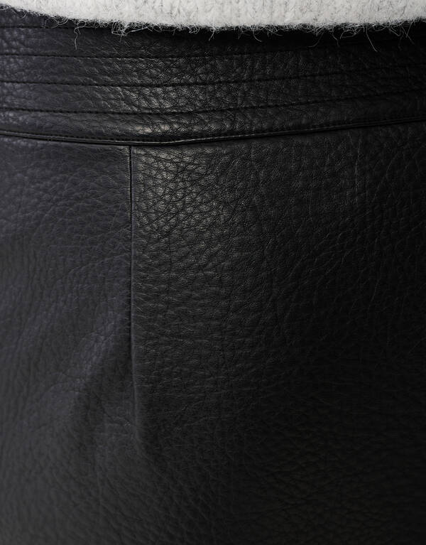 Veganer Leder Overlap Rock Schwarz SHOEBY WOMEN