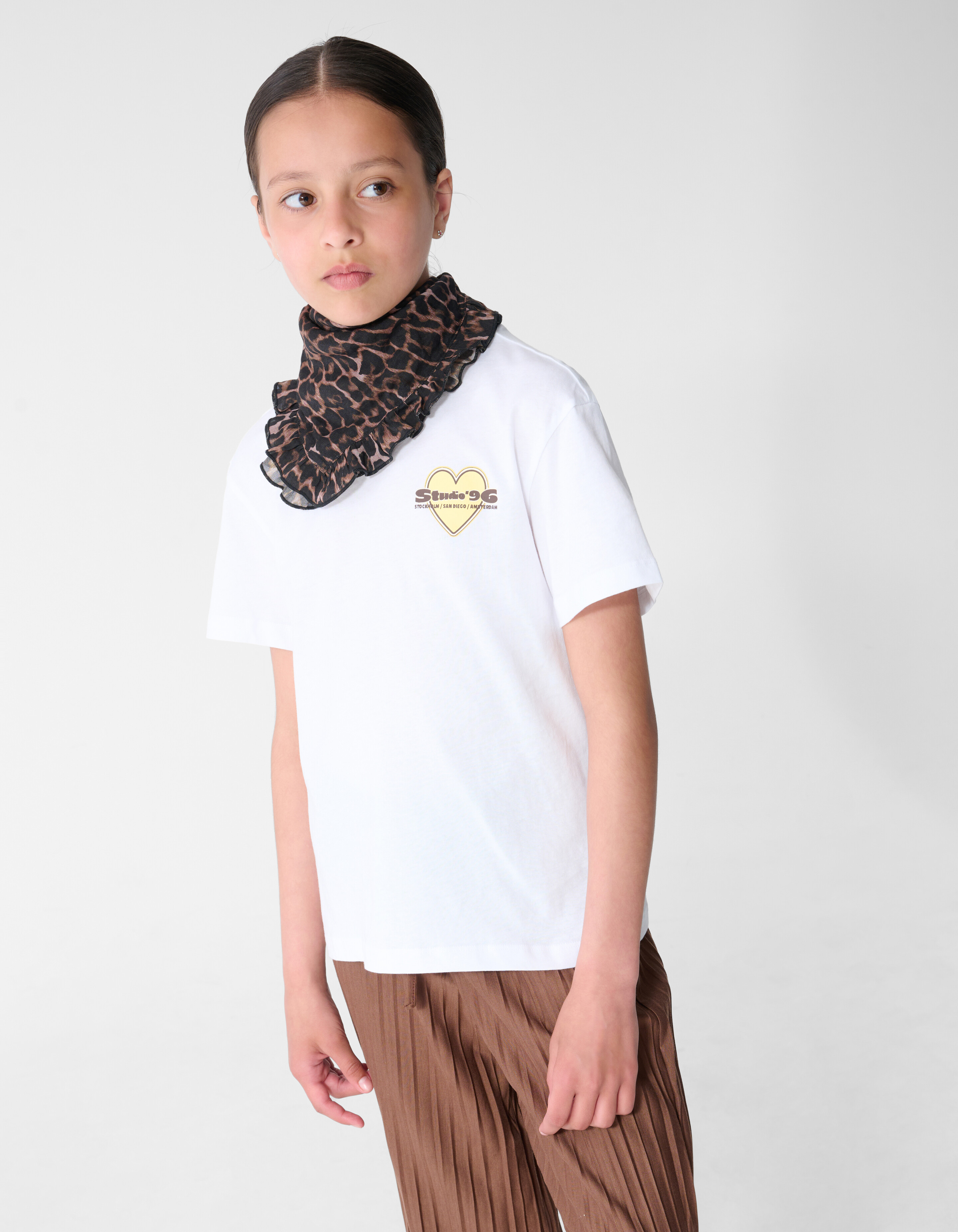 Studio Artwork T-Shirt Wei&szlig; SHOEBY GIRLS