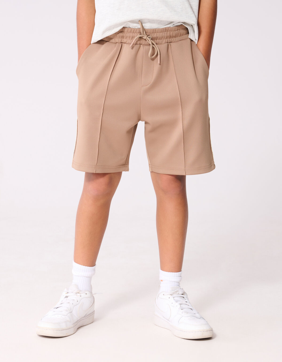 Welle Kurz Taupe SHOEBY BOYS