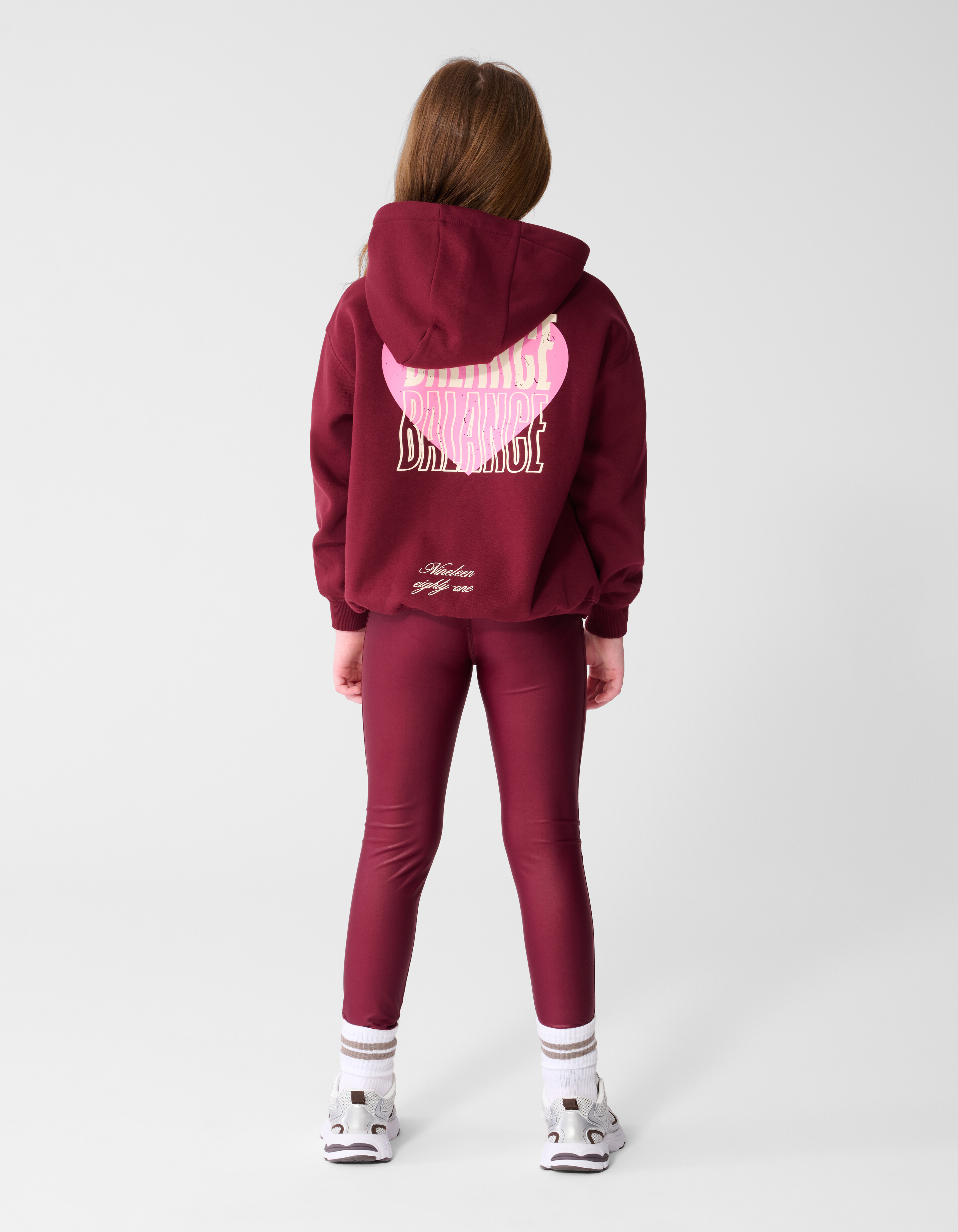 Balance Artwork Hoodie Dunkelrot SHOEBY GIRLS
