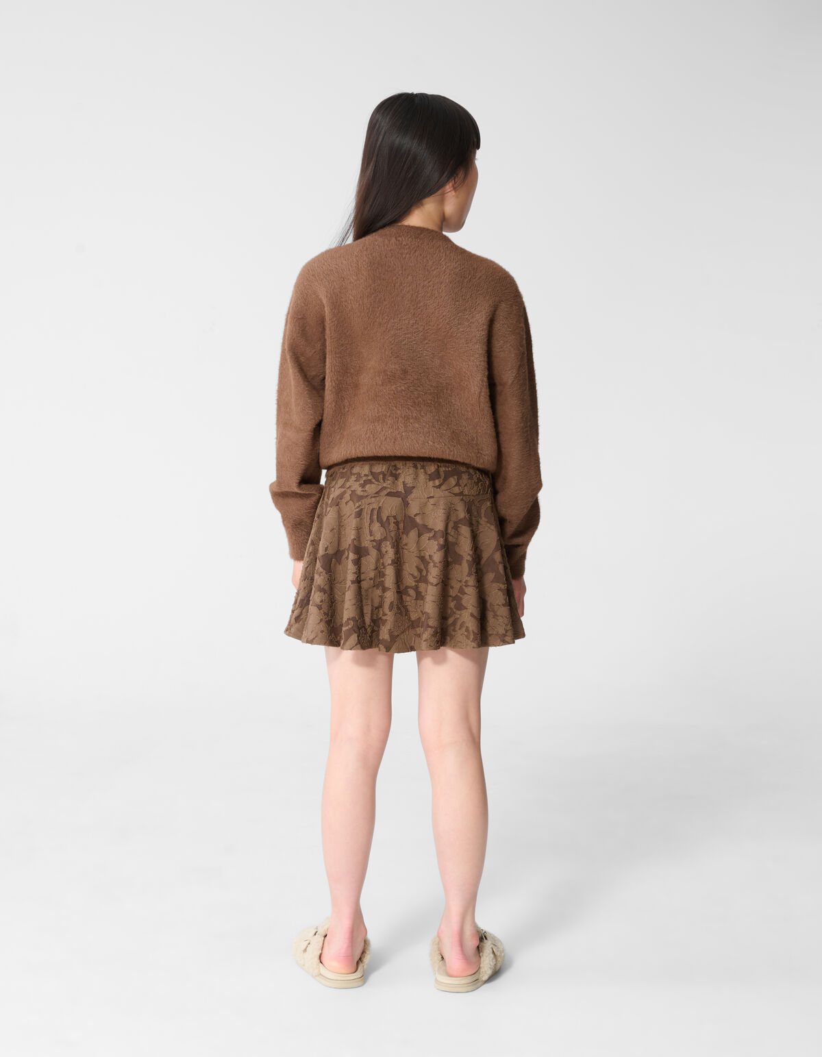 Flauschige Strickjacke mit Kn&ouml;pfen Braun SHOEBY GIRLS