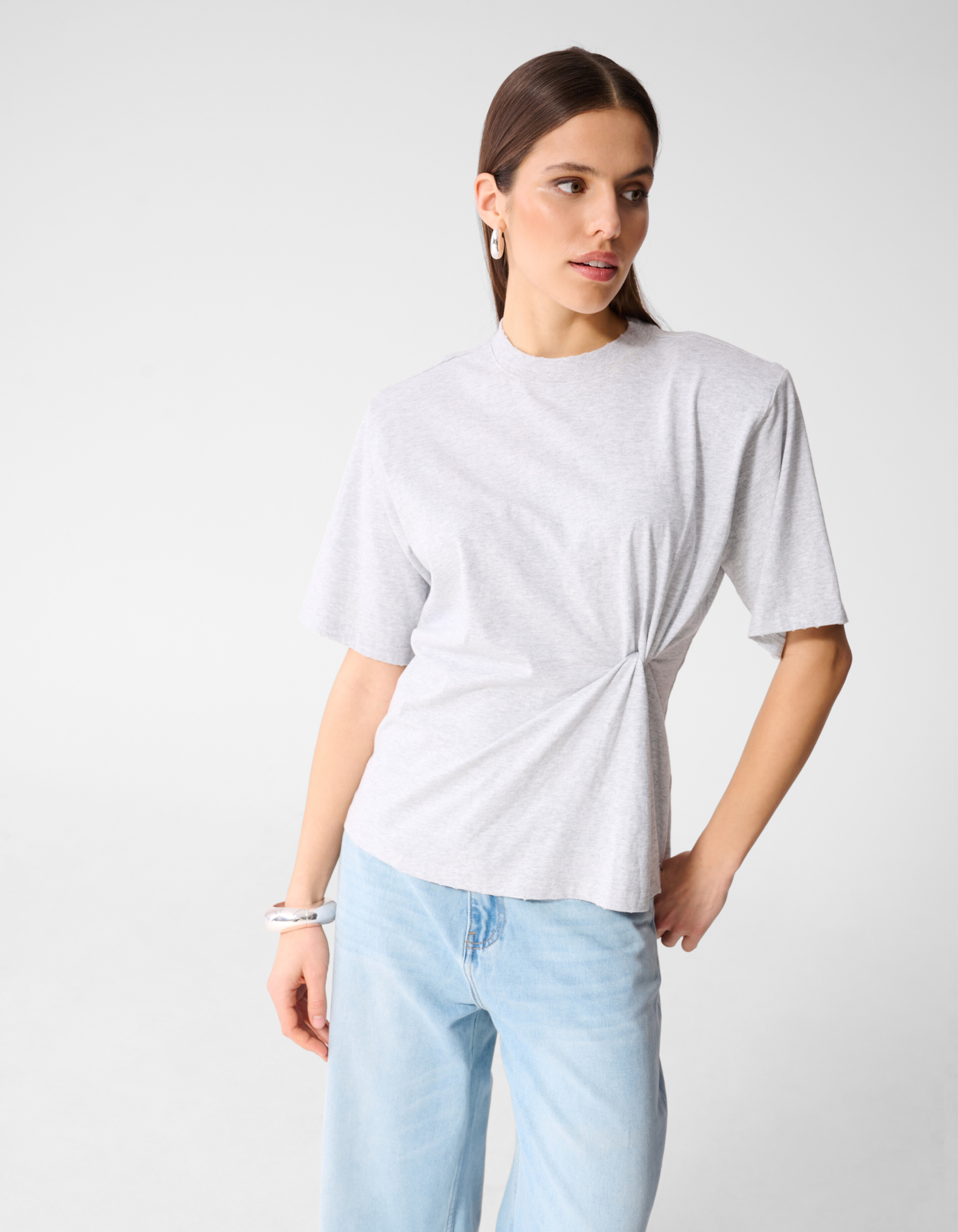 Oversized Knot T-Shirt Hellgrau Von Monica SHOEBY WOMEN