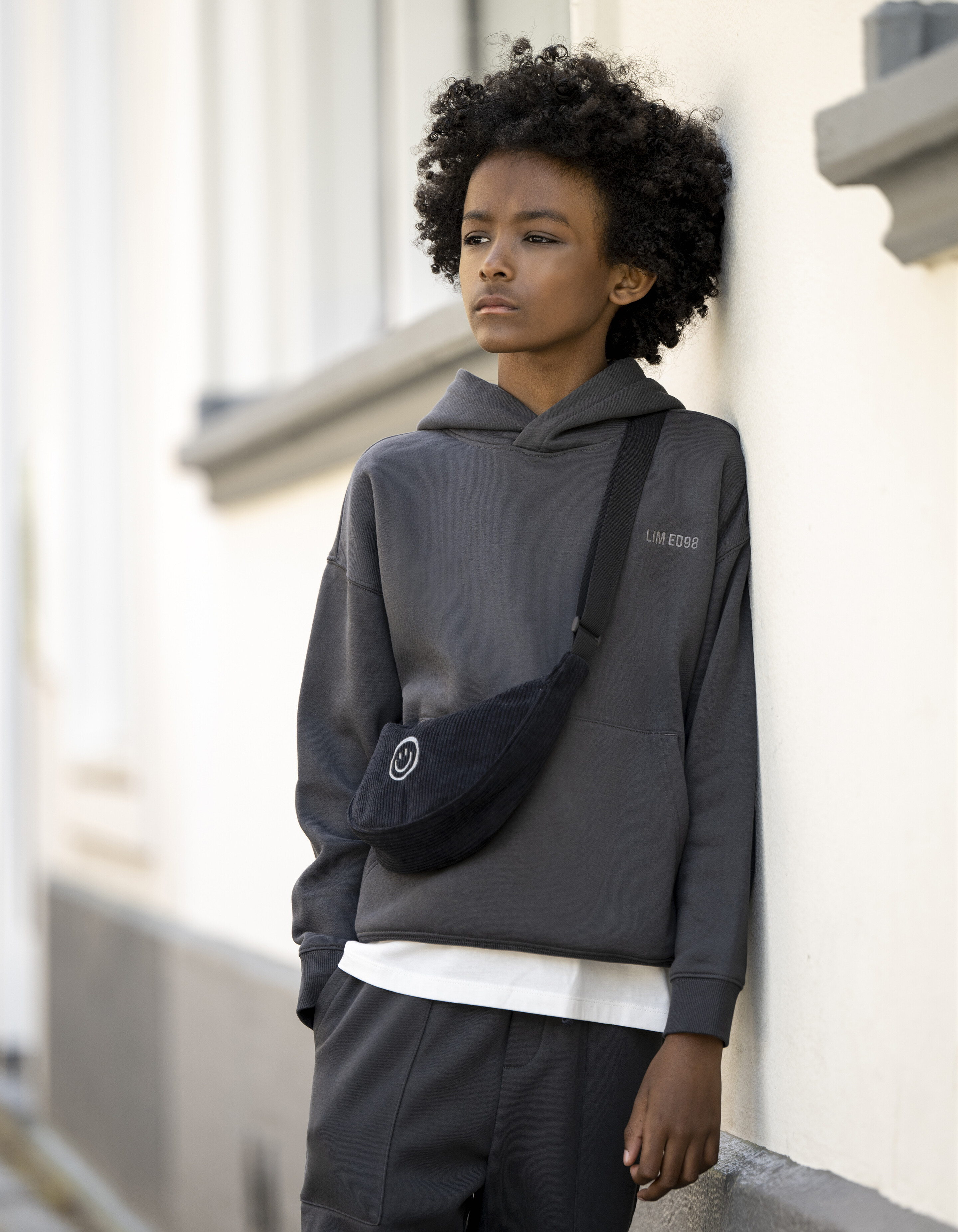 Chill Artwork Hoodie Dunkelgrau SHOEBY BOYS