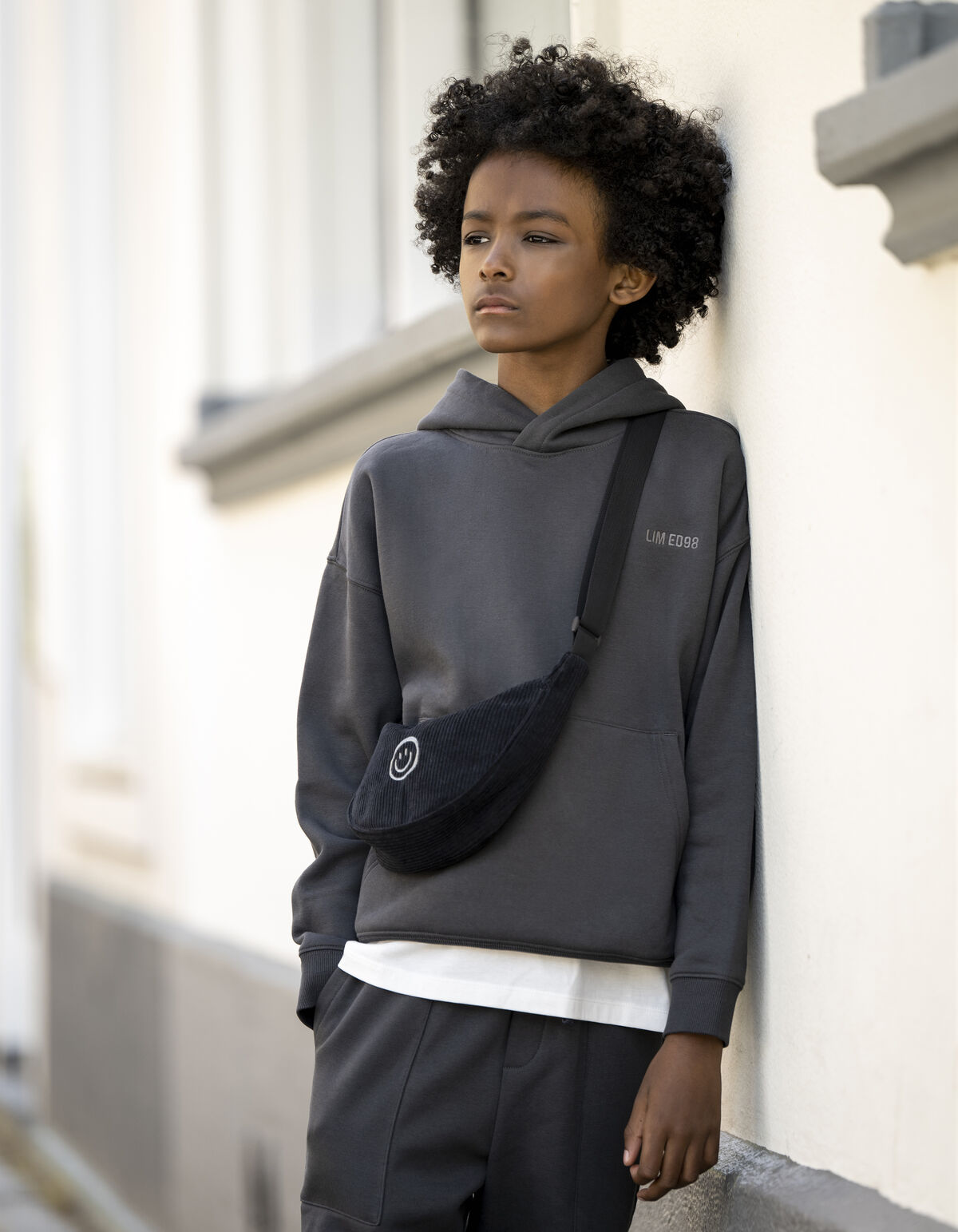 Chill Artwork Hoodie Dunkelgrau SHOEBY BOYS