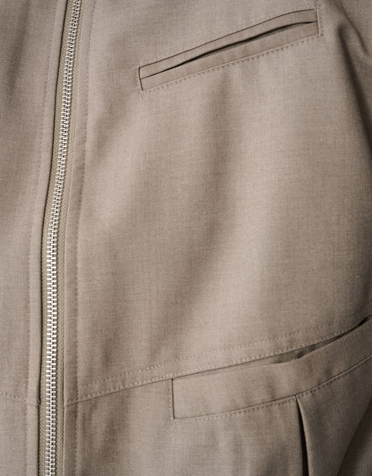 &Uuml;bergro&szlig;e Perlen-Bomberjacke Taupe SHOEBY WOMEN