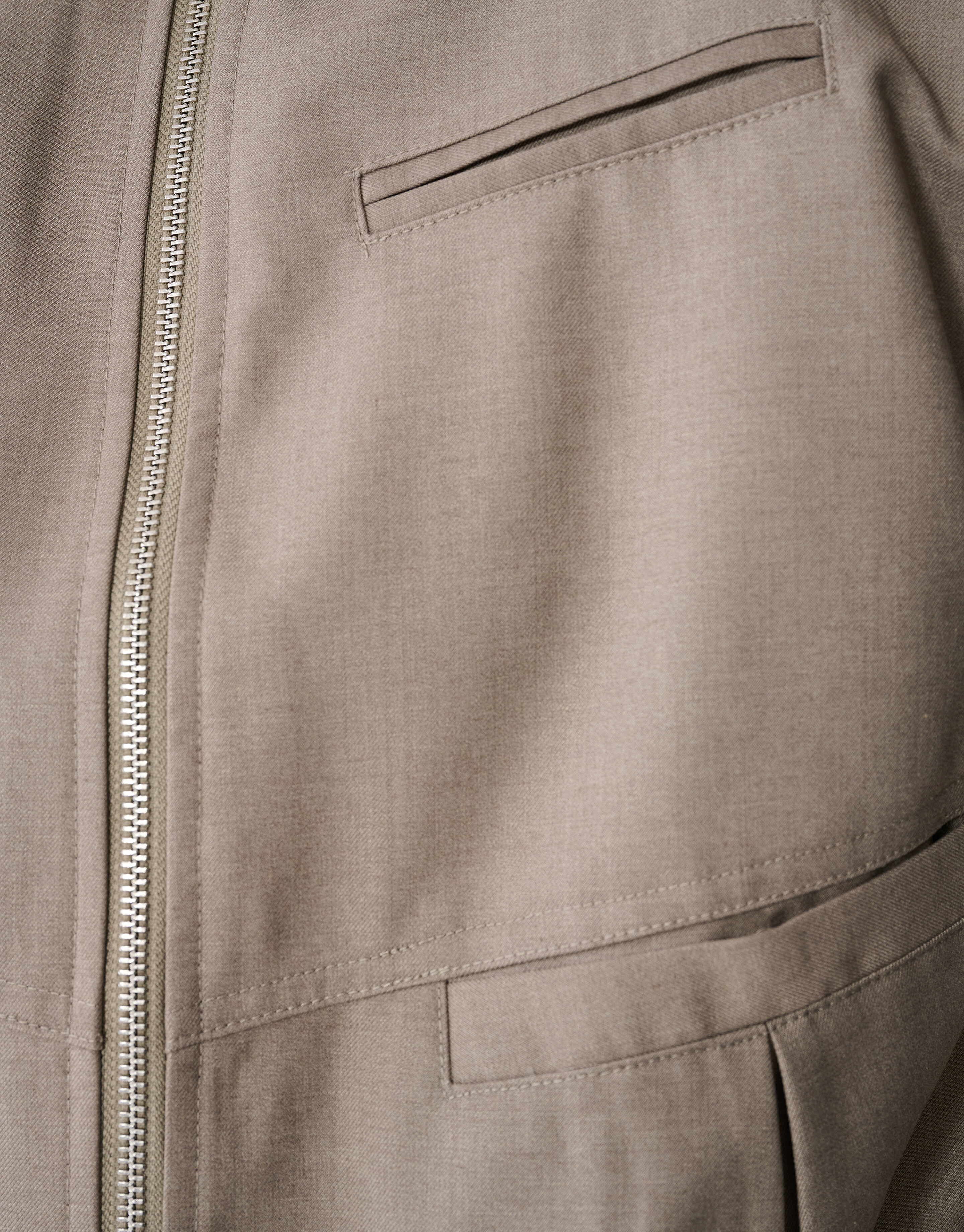 &Uuml;bergro&szlig;e Perlen-Bomberjacke Taupe SHOEBY WOMEN