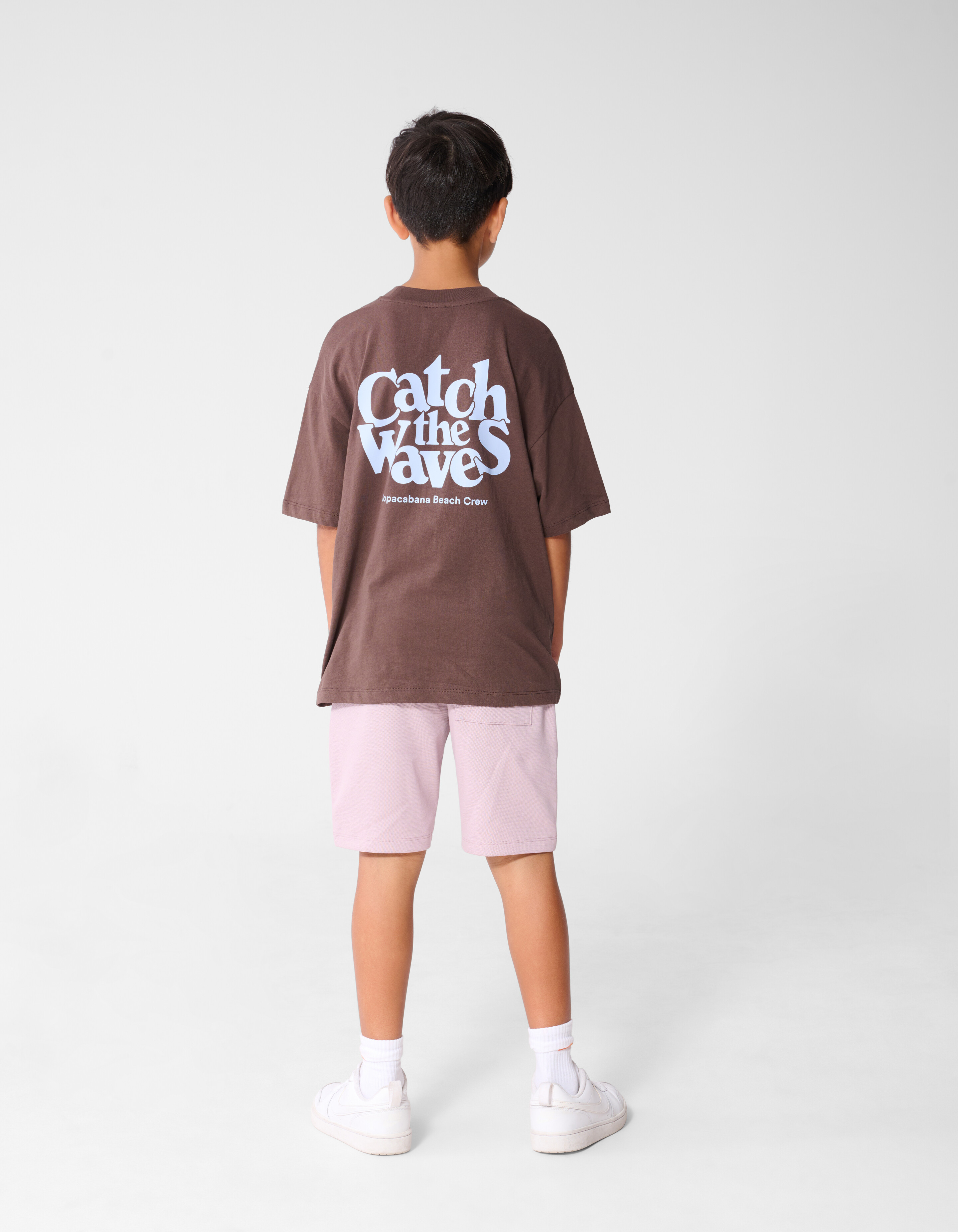 Catch Artwork T-shirt Donkerbruin SHOEBY BOYS