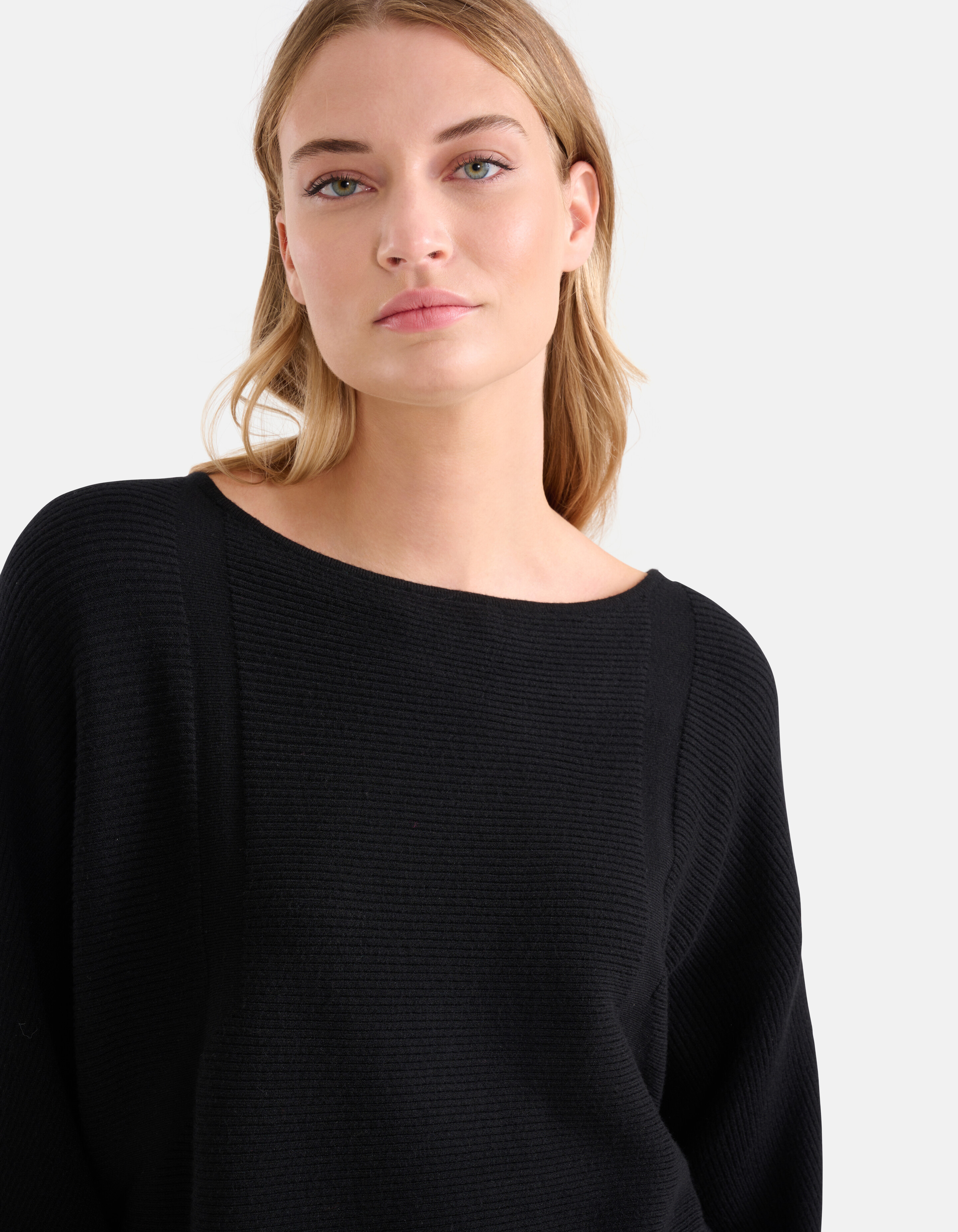 Oversized Pullover Schwarz SHOEBY WOMEN