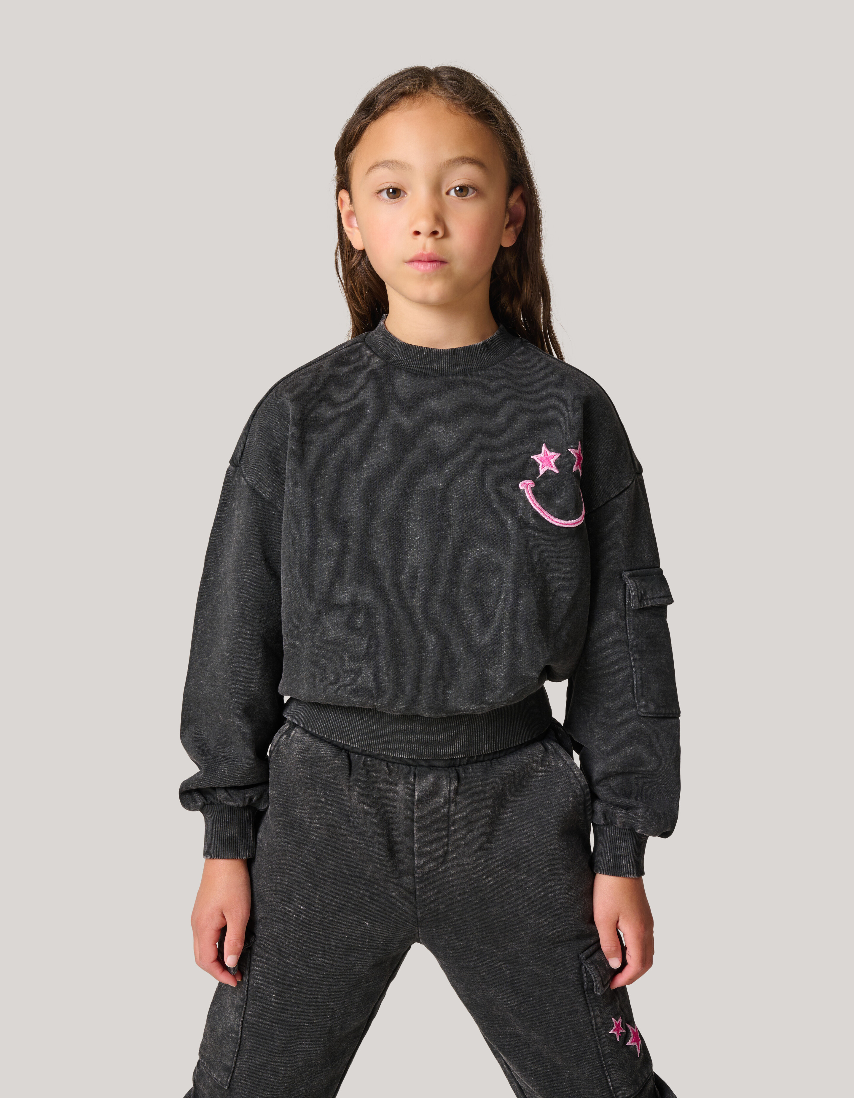 Bestickter Pullover Dunkelgrau SHOEBY GIRLS