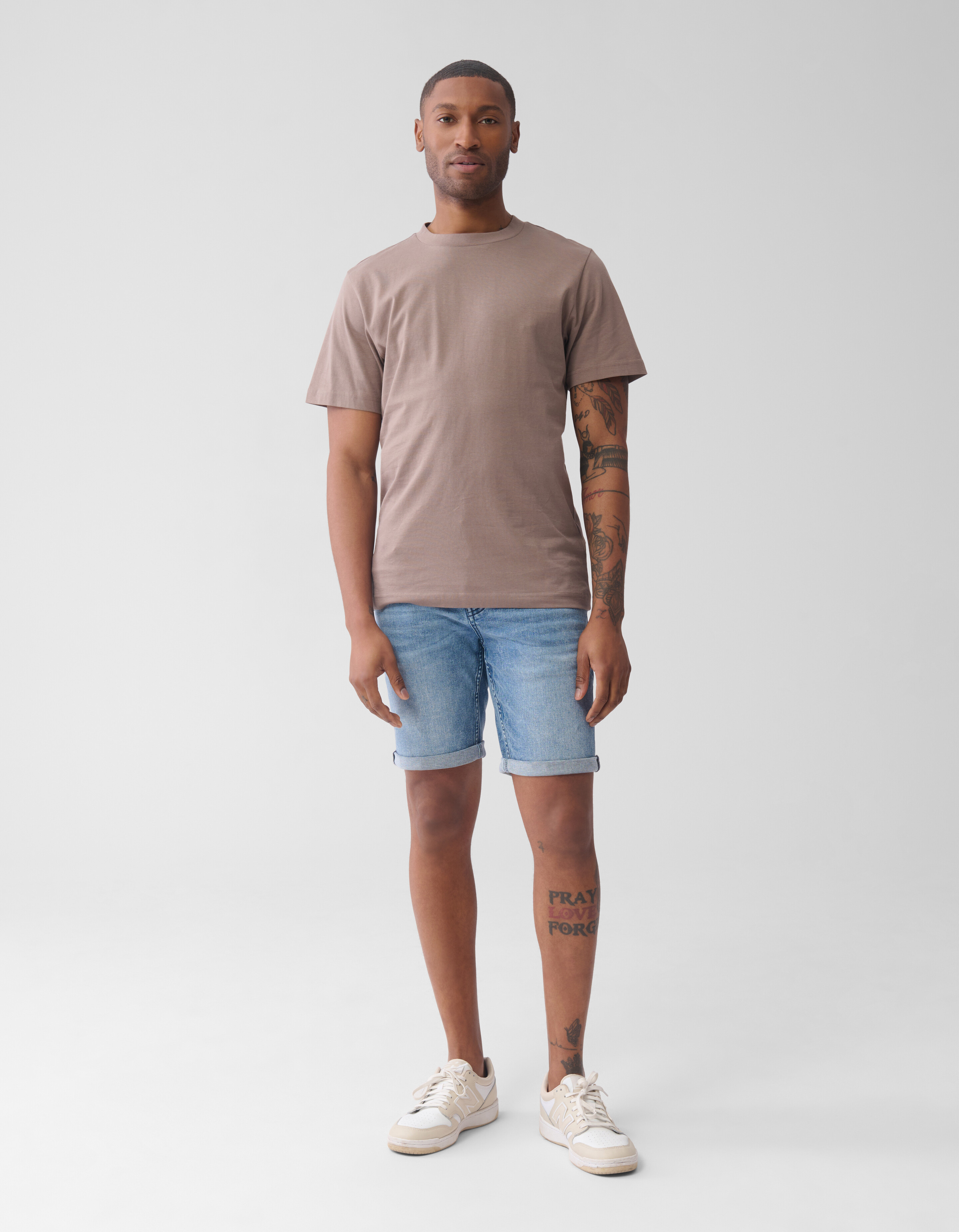 Studio Artwork T-shirt Hellbraun SHOEBY MEN