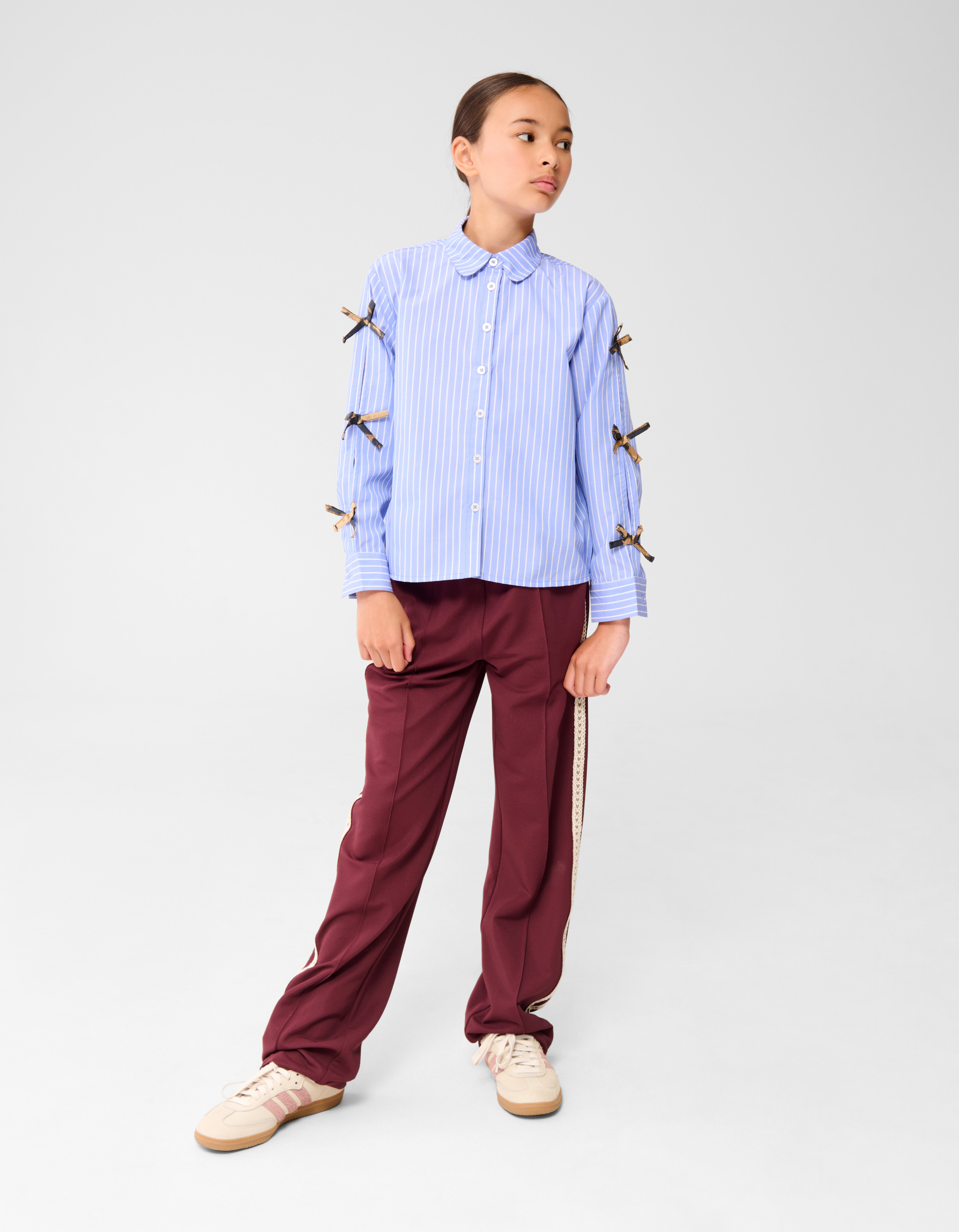 Nadelstreifen-Krawattenbluse Blau SHOEBY GIRLS