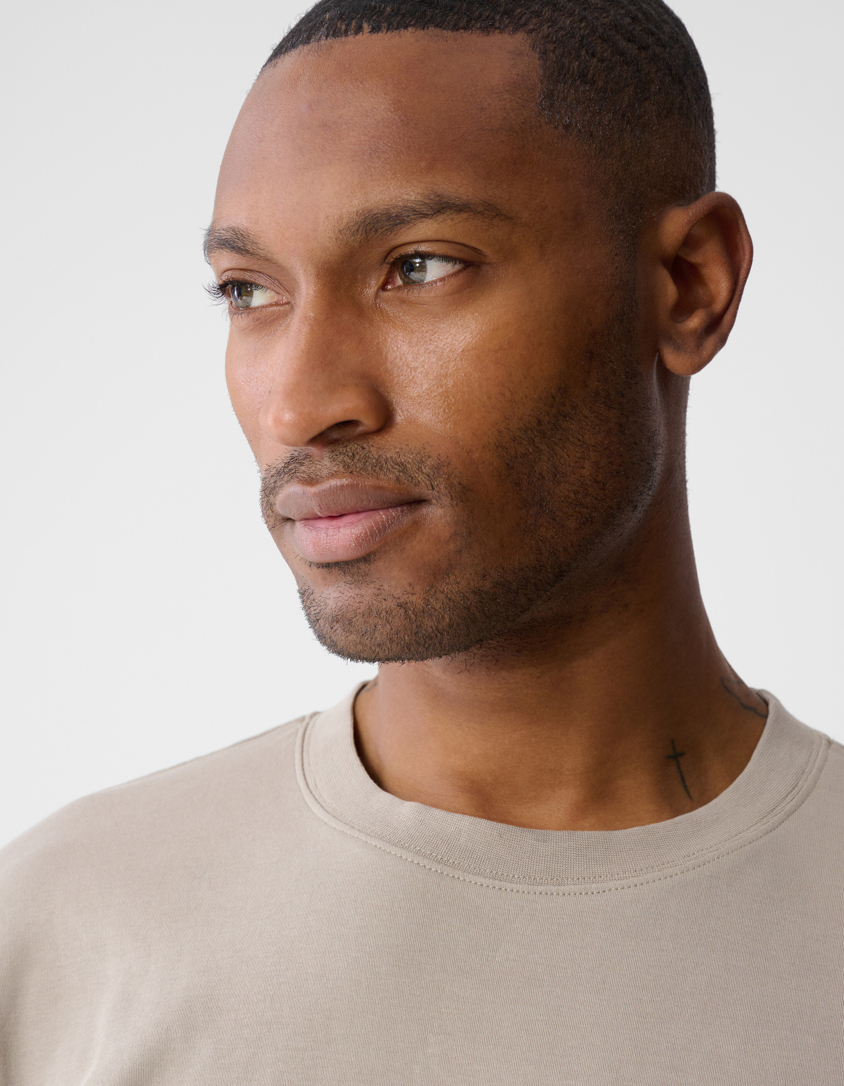 Spark Embroidery T-Shirt Hellbraun SHOEBY MEN