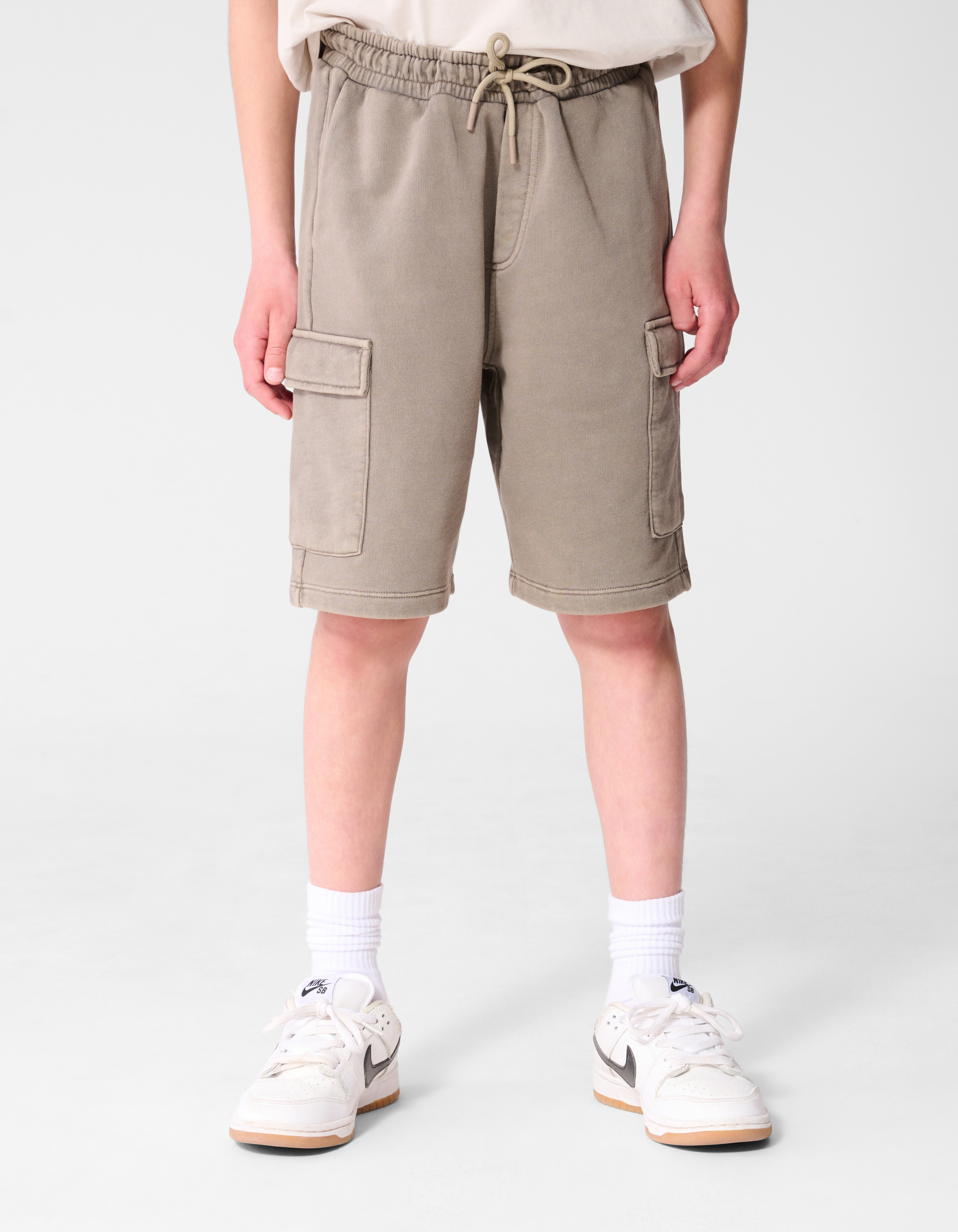 Lockere Passform Cargo Shorts Taupe SHOEBY BOYS