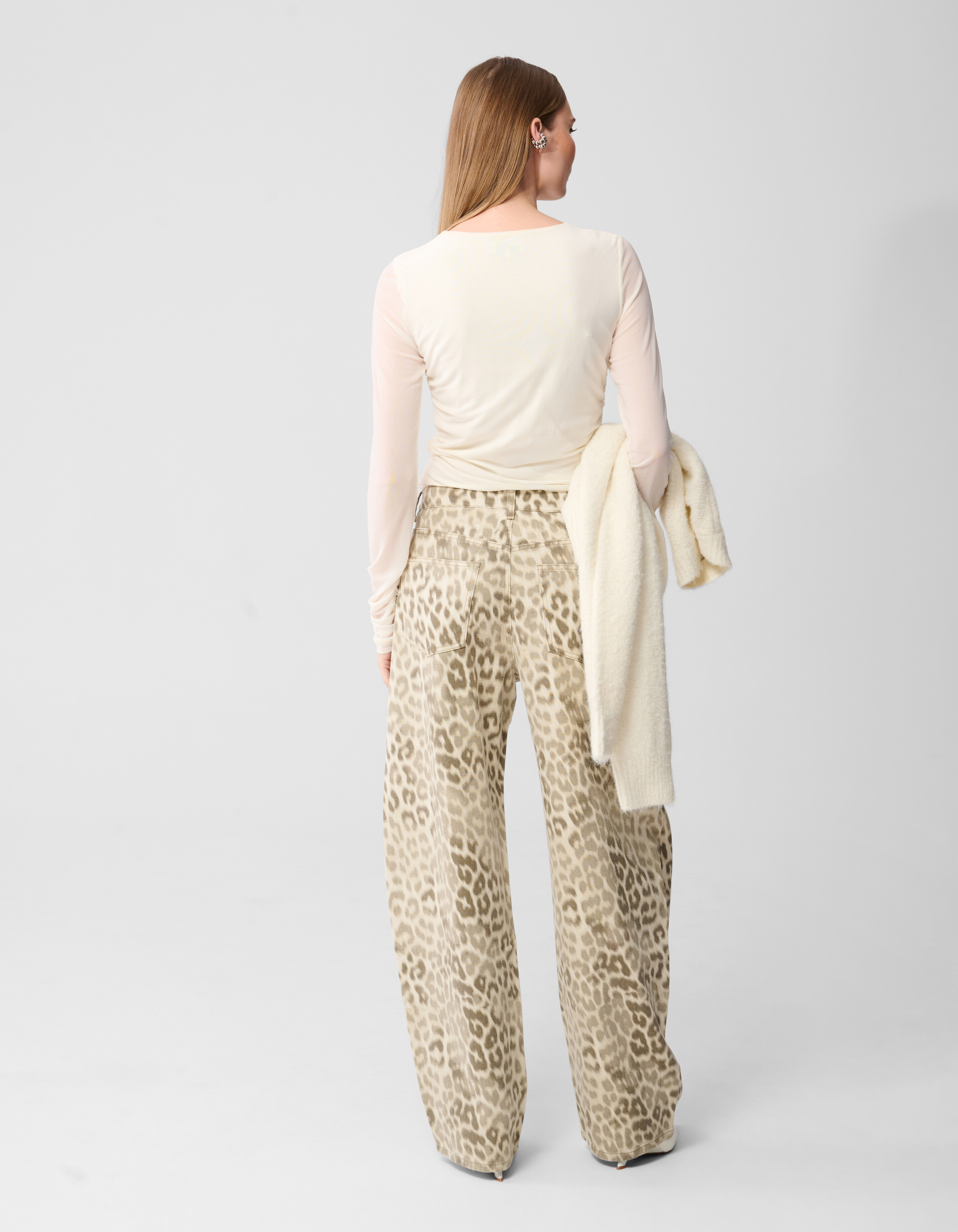 Transparenter Mesh-Top in Cremewei&szlig; SHOEBY WOMEN