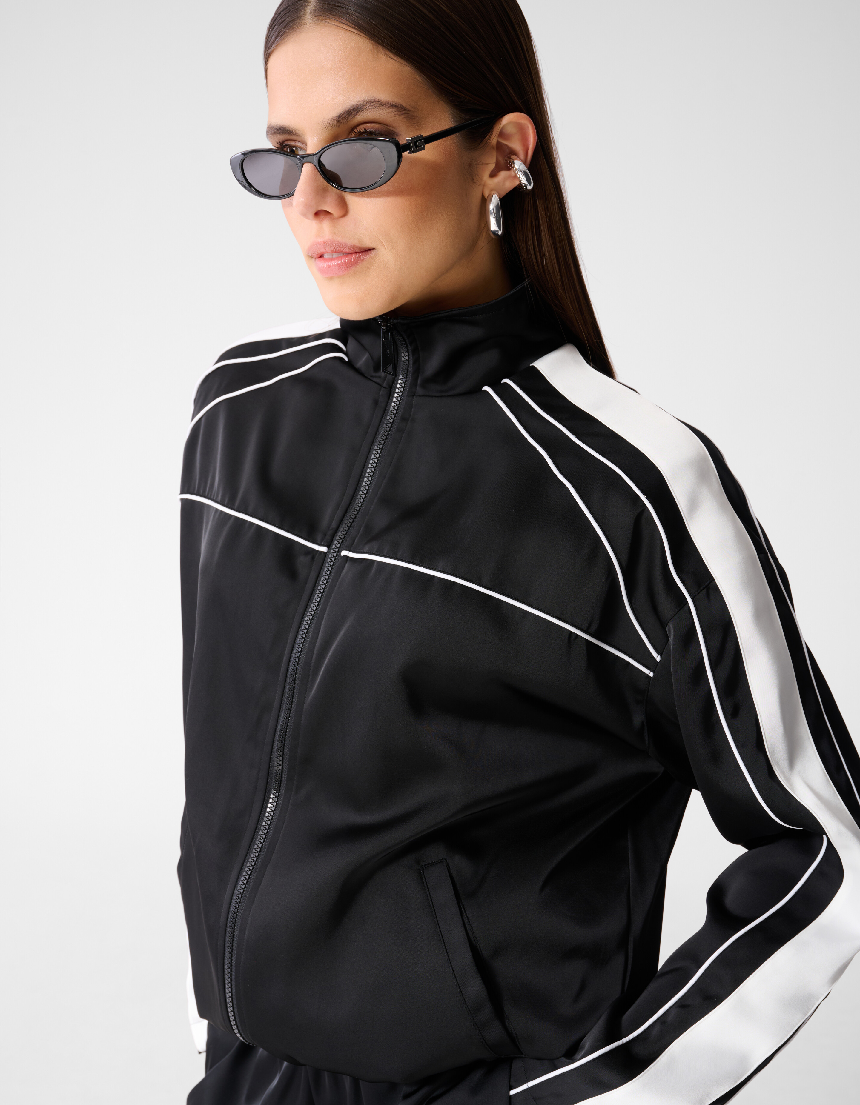 &Uuml;bergro&szlig;er Trainingsanzug Jack Schwarz Von Monica SHOEBY WOMEN