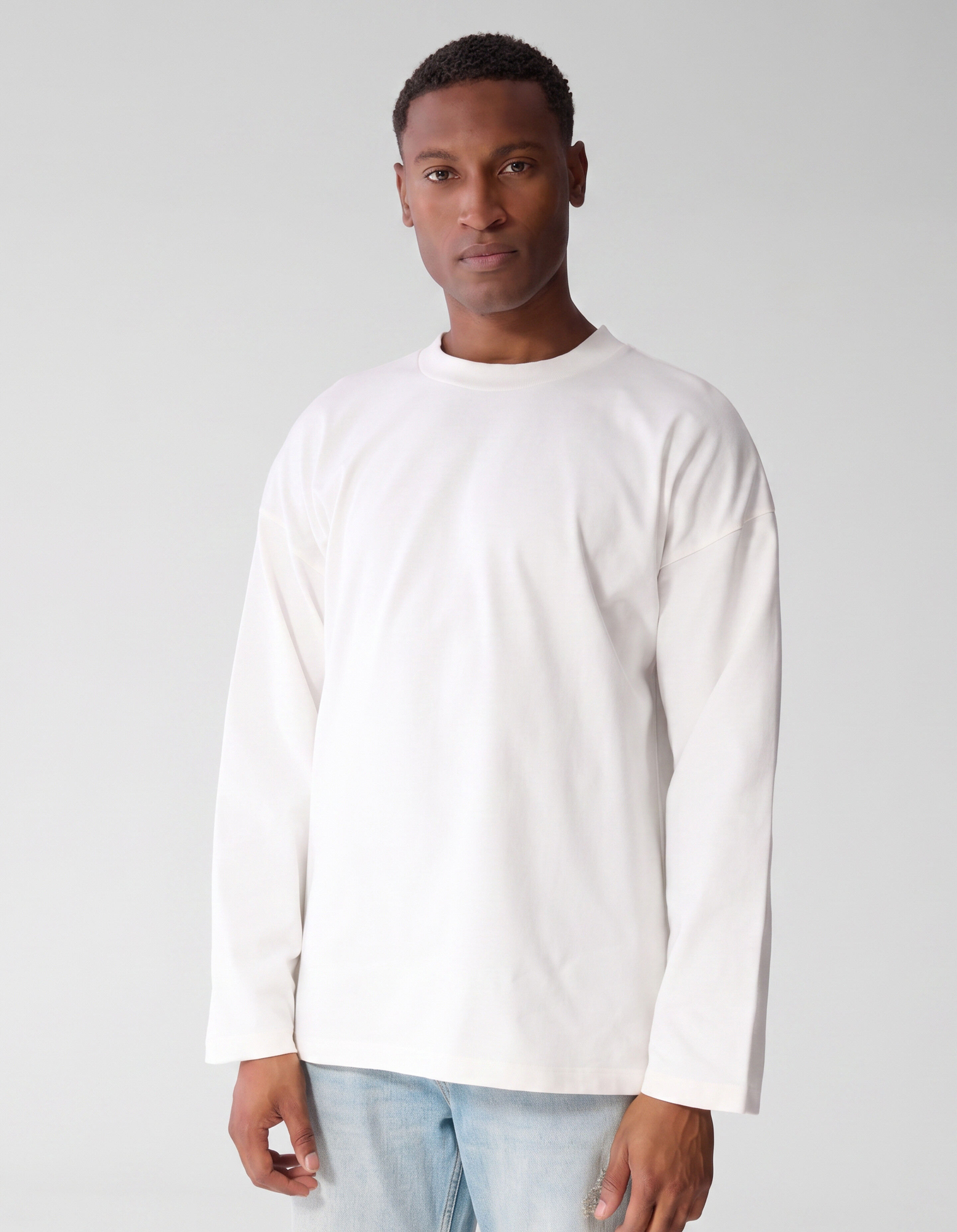Basic-T-Shirt mit langem Arm im Relaxed-Fit wei&szlig; SHOEBY MEN