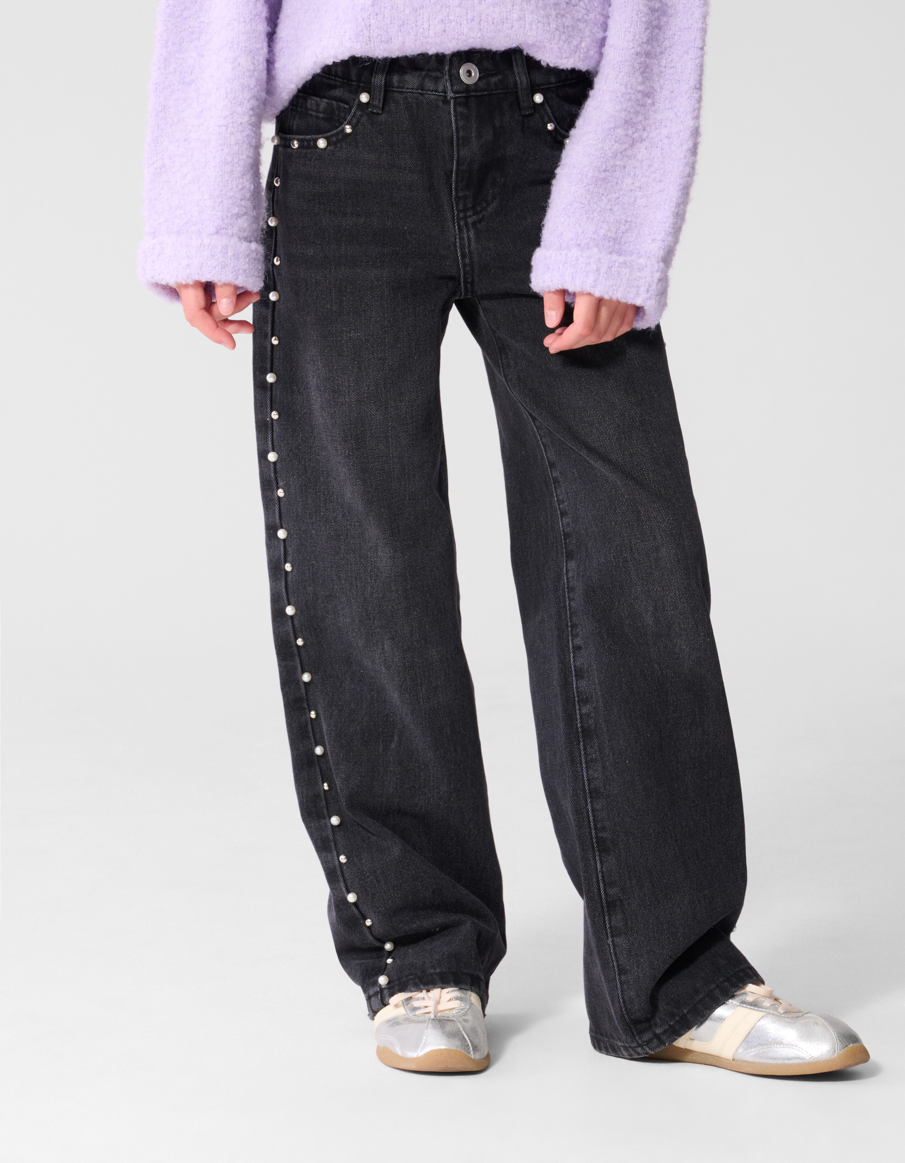 Jeans mit Nieten im Ultra-Wide-Fit Schwarz SHOEBY GIRLS