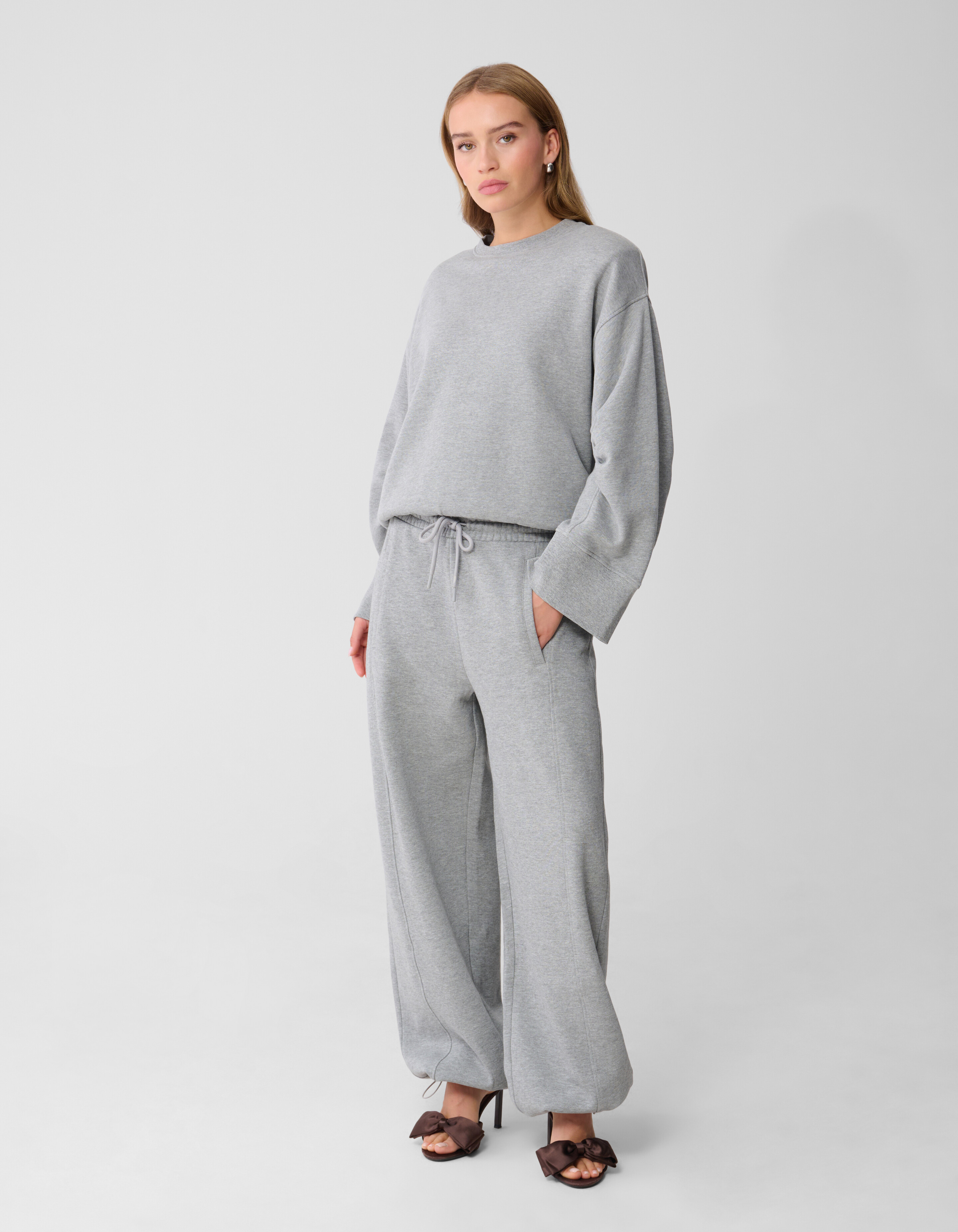 Oversized Pullover Hellgrau von Monica SHOEBY WOMEN