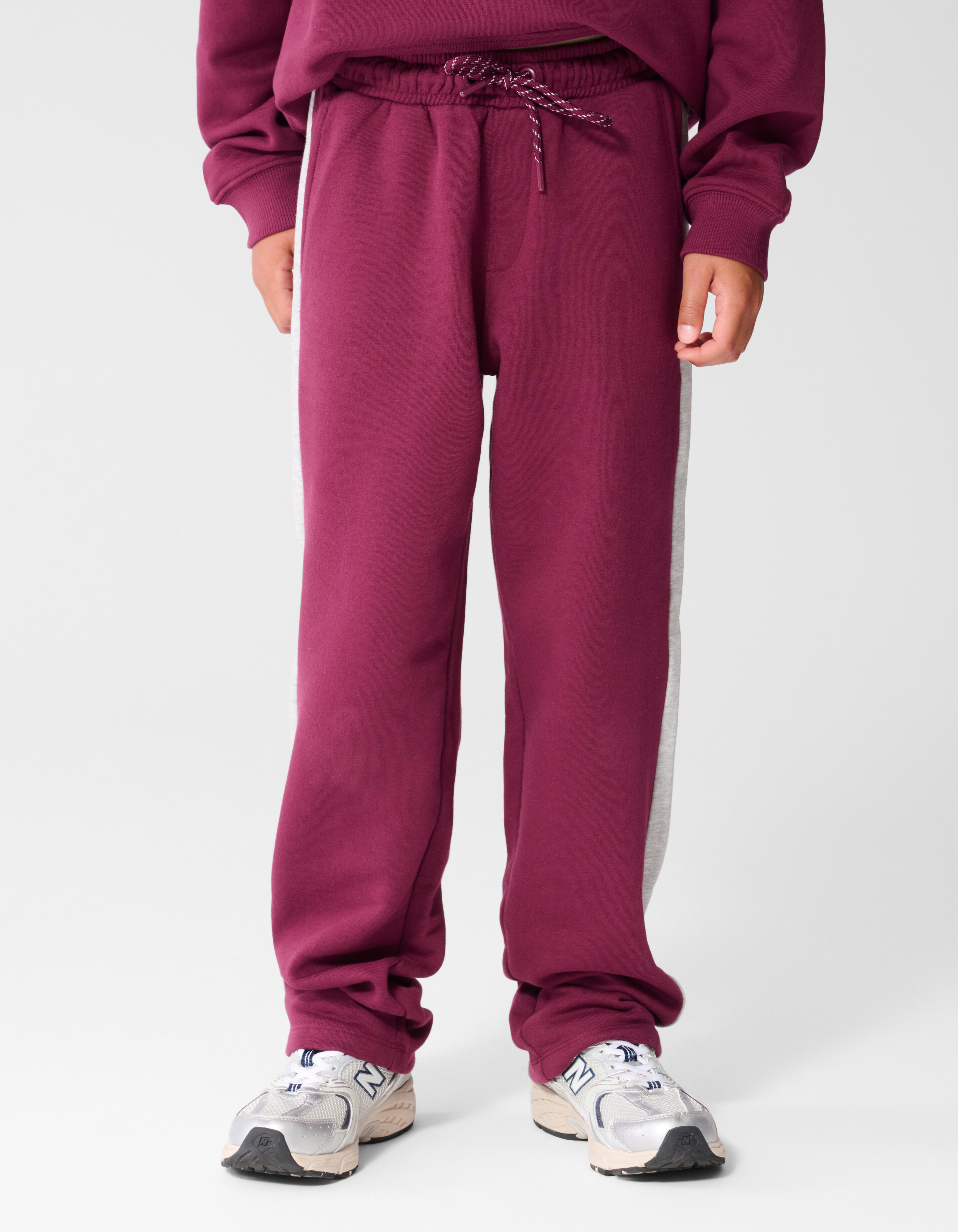 Relaxed Fit Sporty Broek Donkerrood SHOEBY BOYS