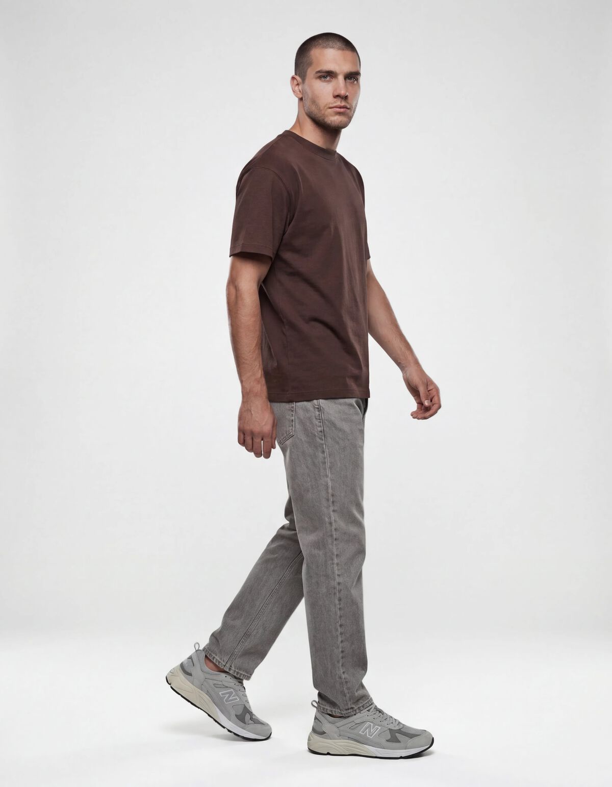 Basis Label T-shirt Donkerbruin SHOEBY MEN