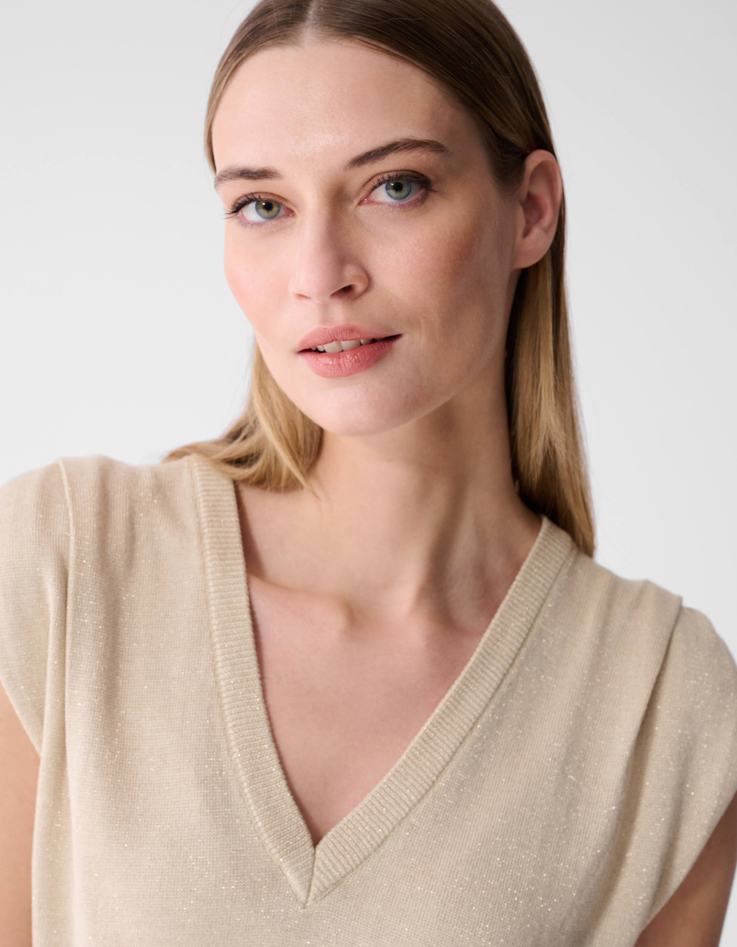 Glitzer-V-Ausschnitt-Top Sand SHOEBY WOMEN