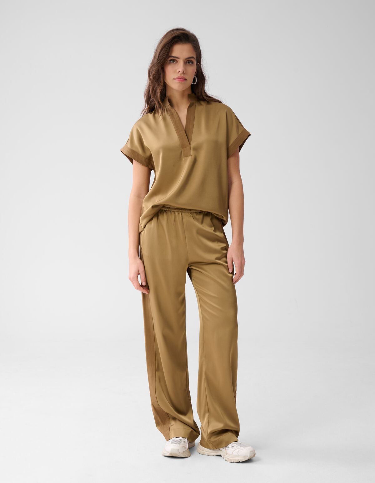 Satin Hose mit weitem Bein Camel SHOEBY WOMEN