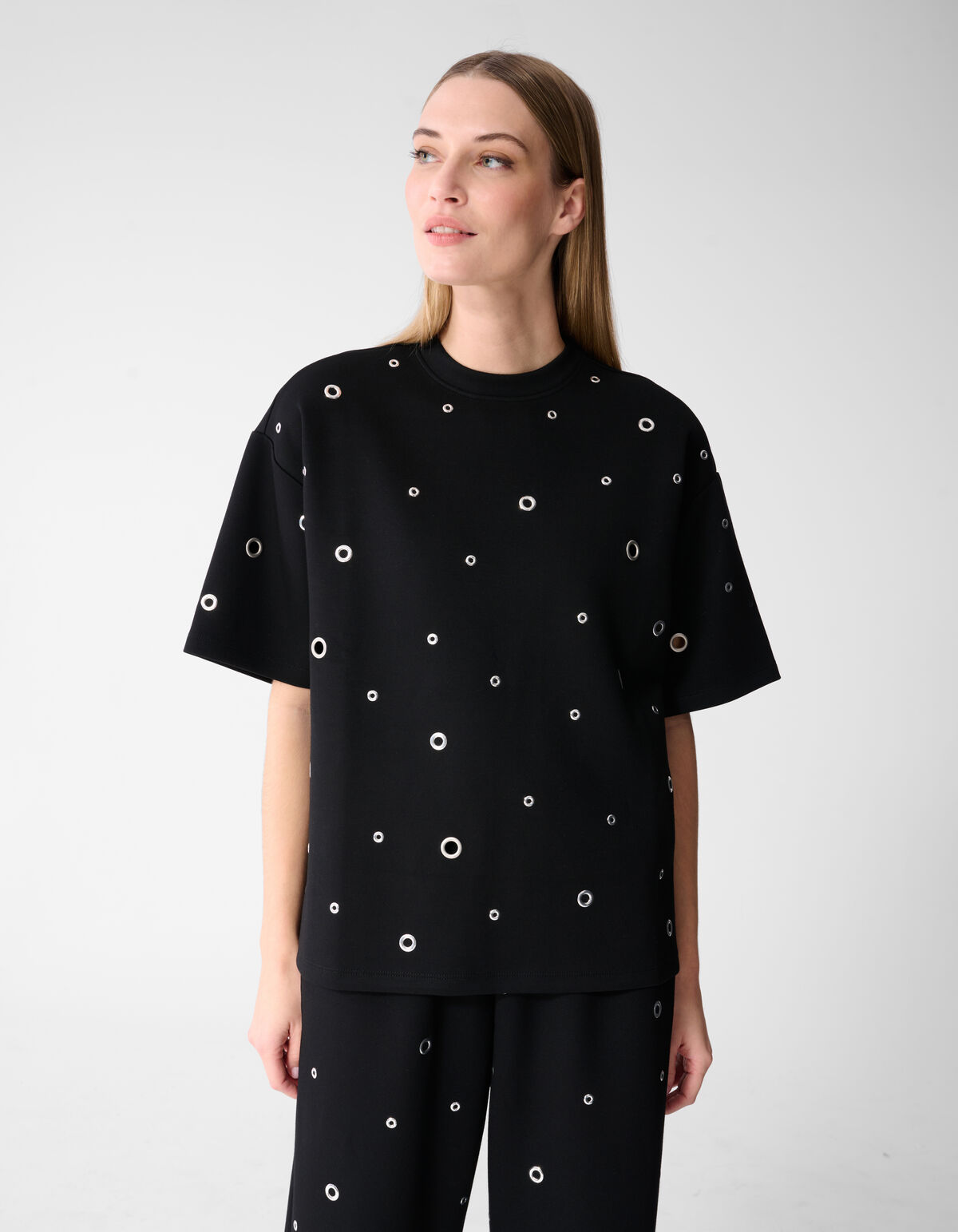 &Uuml;berdimensionales Sweatshirt mit &Ouml;sen Schwarz SHOEBY WOMEN