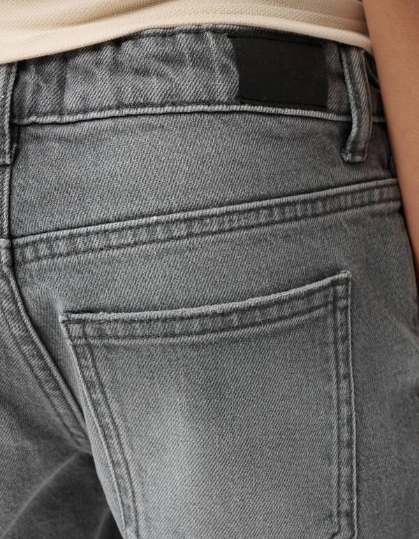 Straight Fit Jeansshorts Grau SHOEBY BOYS