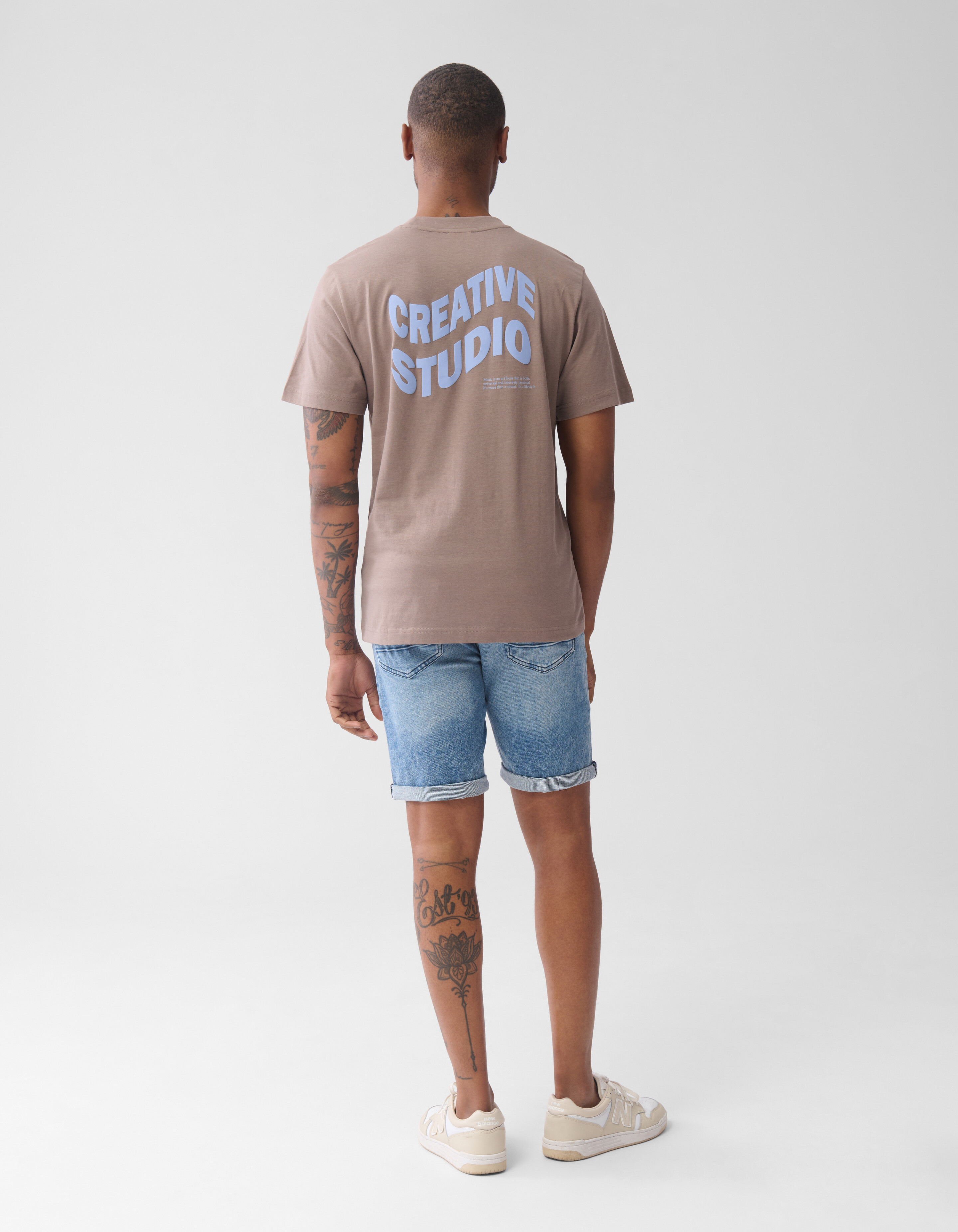 Studio Artwork T-shirt Hellbraun SHOEBY MEN