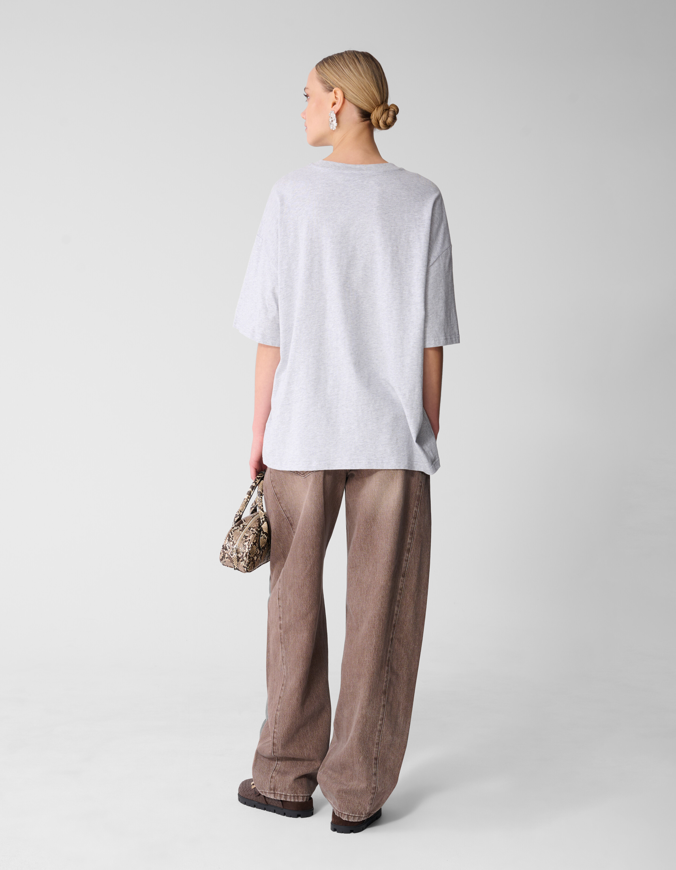 Eighty One Artwork T-Shirt Hellgrau SHOEBY WOMEN