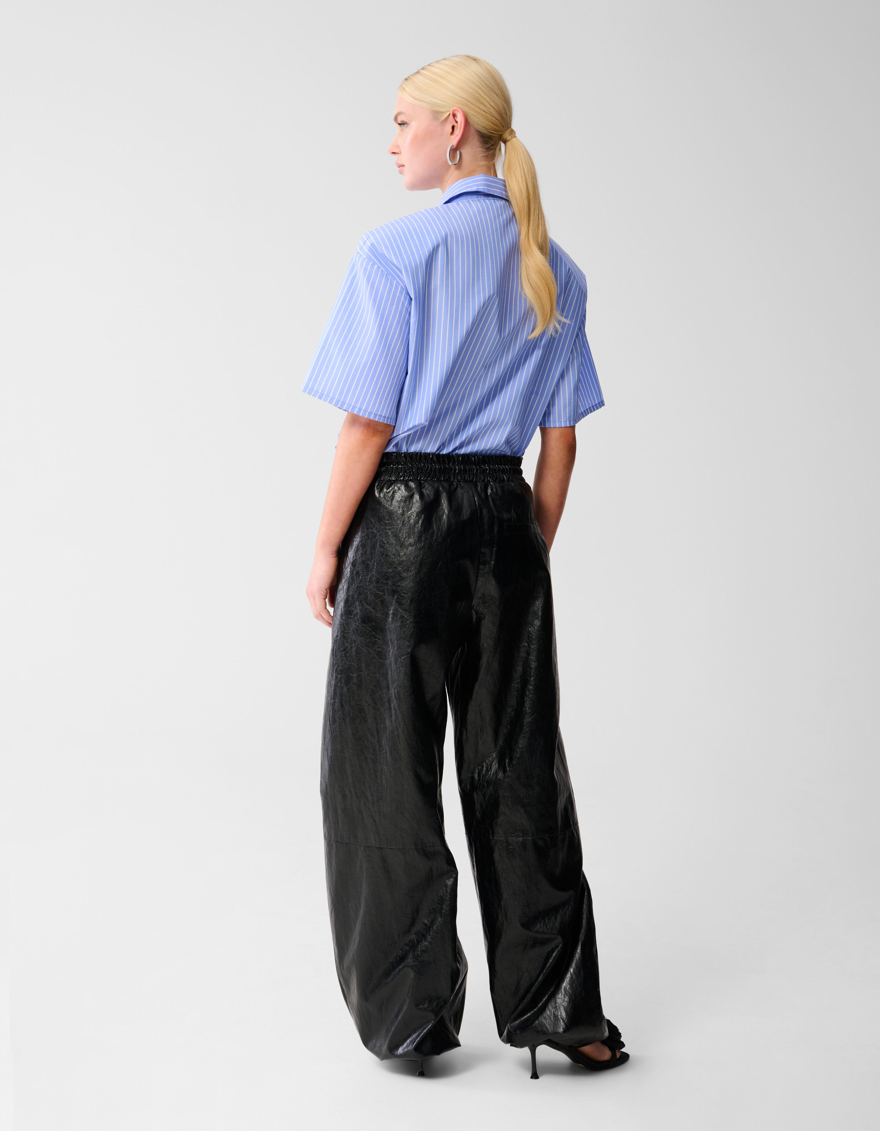 Vegane Lederhose Barrel Fit Schwarz SHOEBY WOMEN