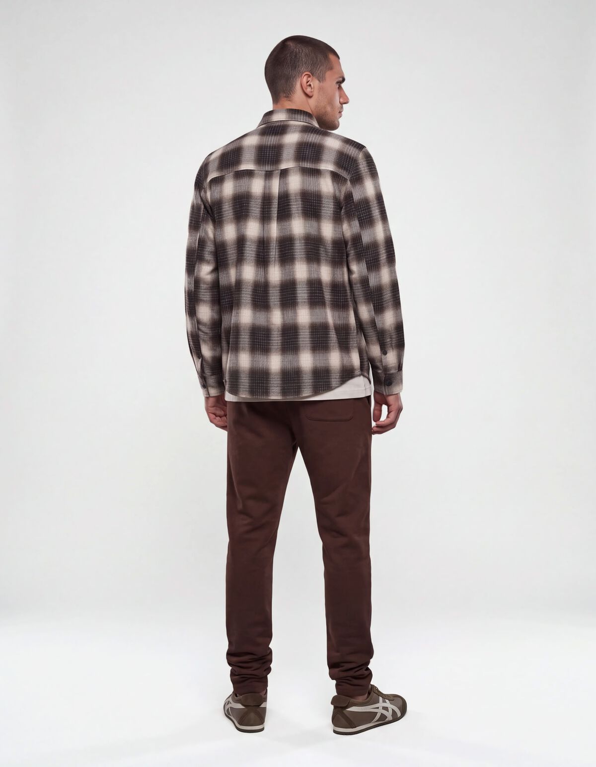 Hemd mit Karomuster in Relaxed Fit Dunkelbraun SHOEBY MEN