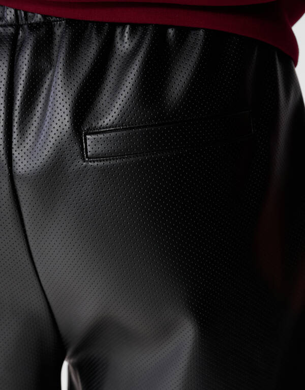 Relaxed Fit Vegane Leder Shorts Schwarz SHOEBY WOMEN