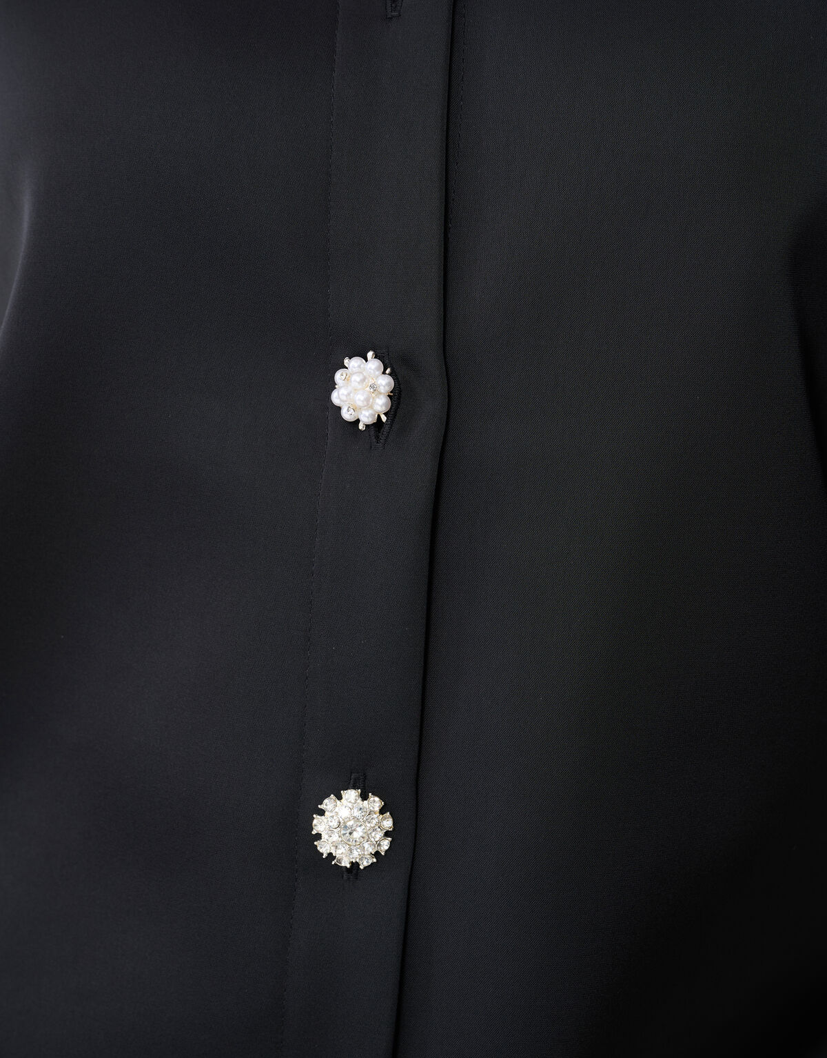 &Uuml;bergro&szlig;e Satinbluse Schwarz von Monica SHOEBY WOMEN