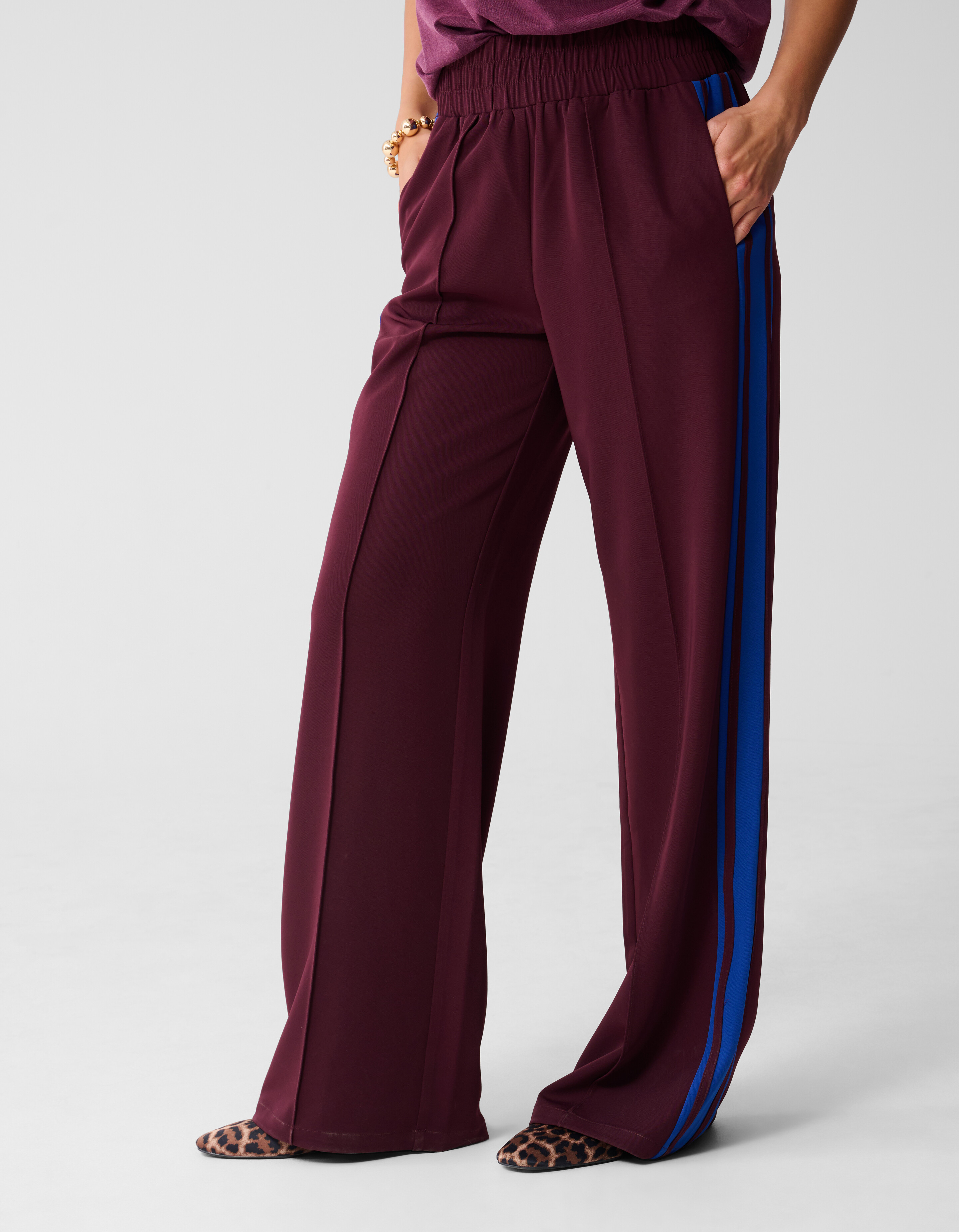Sportliche Hose mit weitem Bein Dunkelrot SHOEBY WOMEN