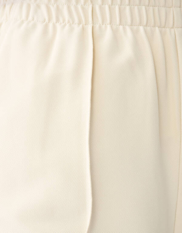 Basic Hose mit weitem Bein Off White SHOEBY WOMEN