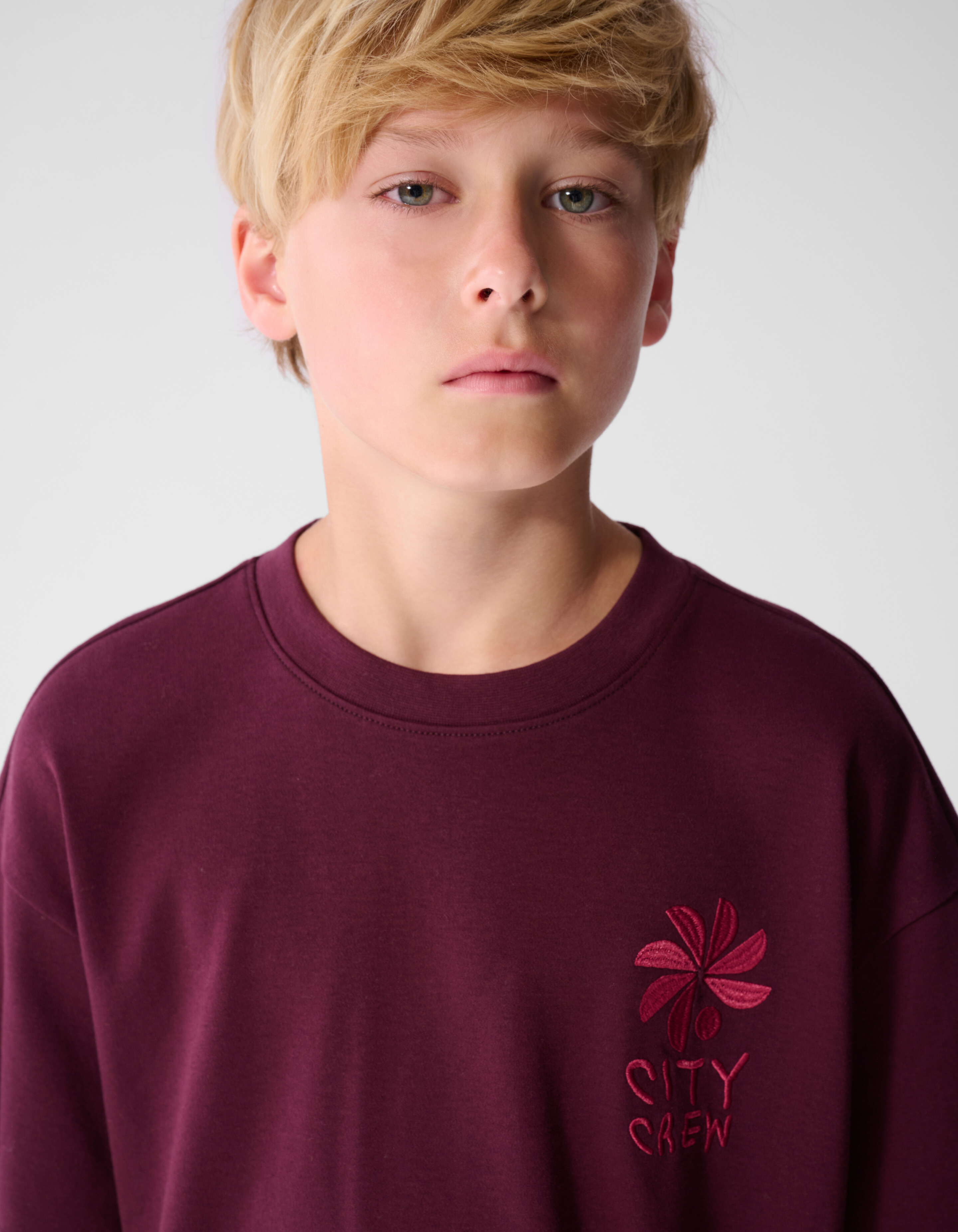 Stay Bold T-Shirt mit auff&auml;lligem Motiv, Dunkelrot SHOEBY BOYS