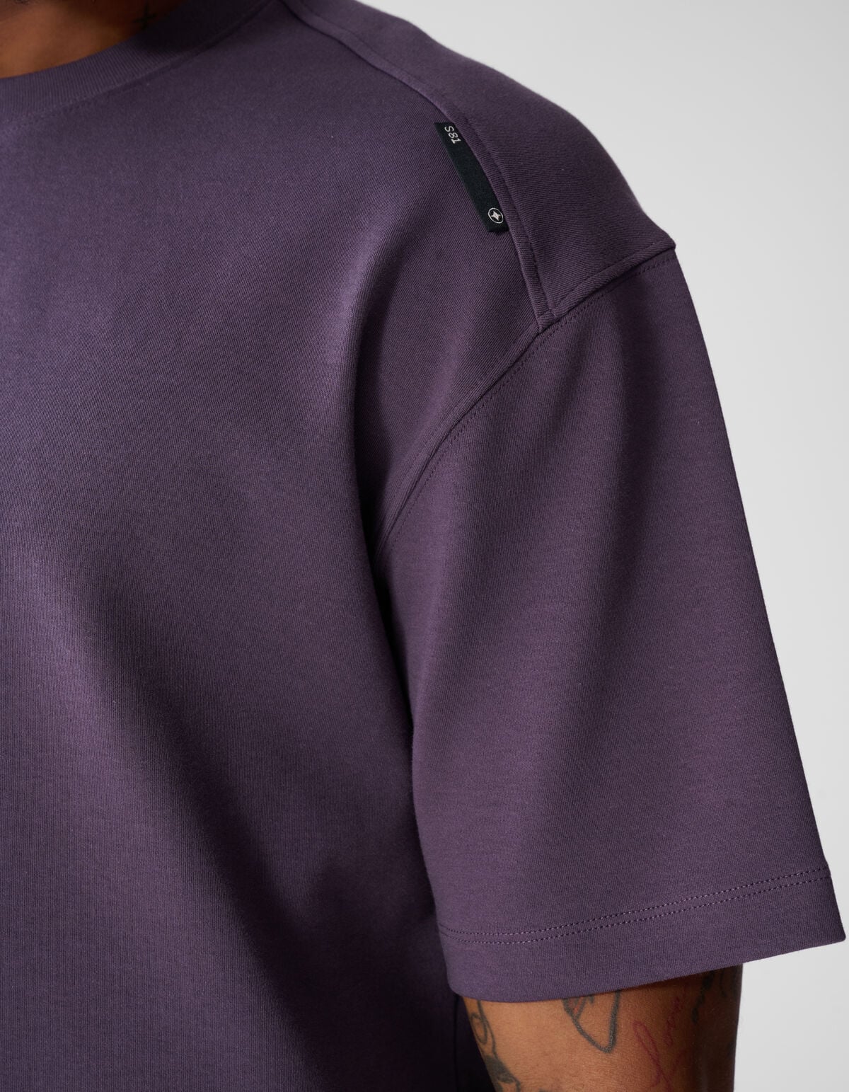 Basic Label T-Shirt Lila SHOEBY MEN