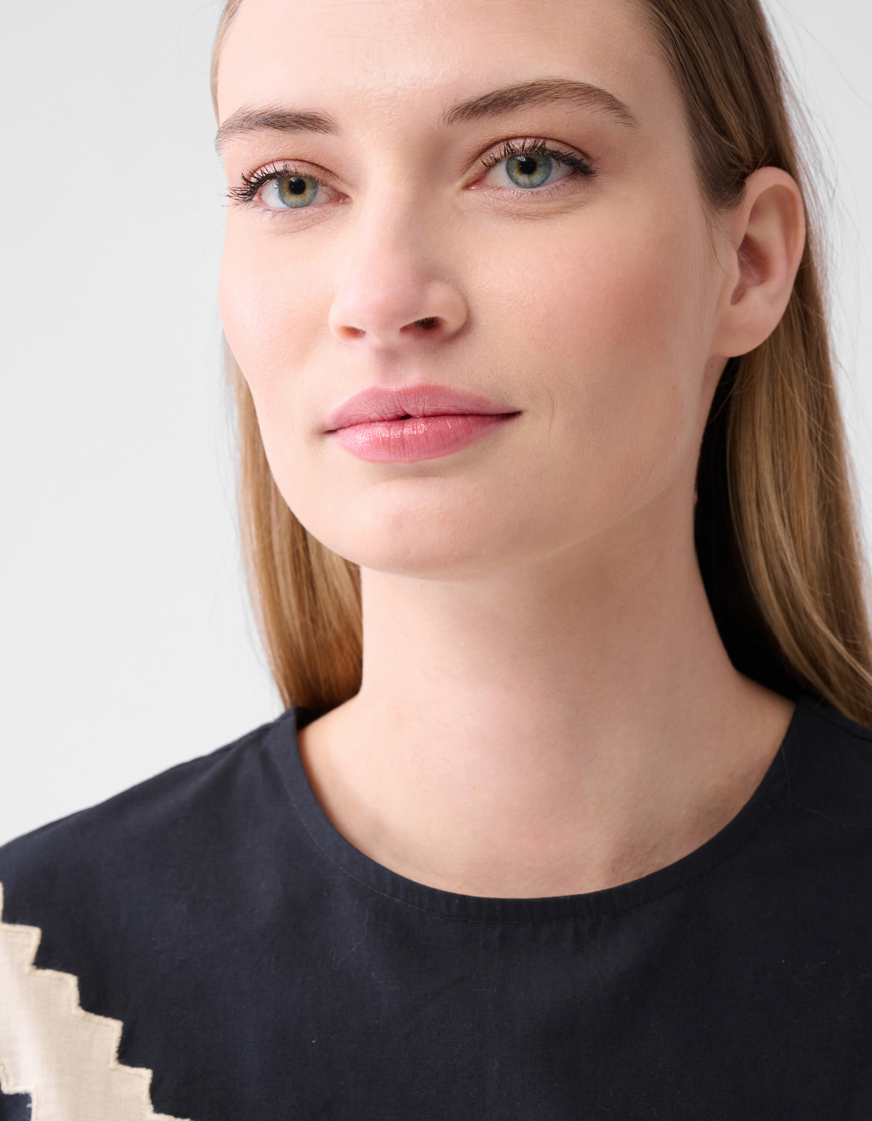 Patch Embroidery Kleid Schwarz BY Lonneke SHOEBY WOMEN