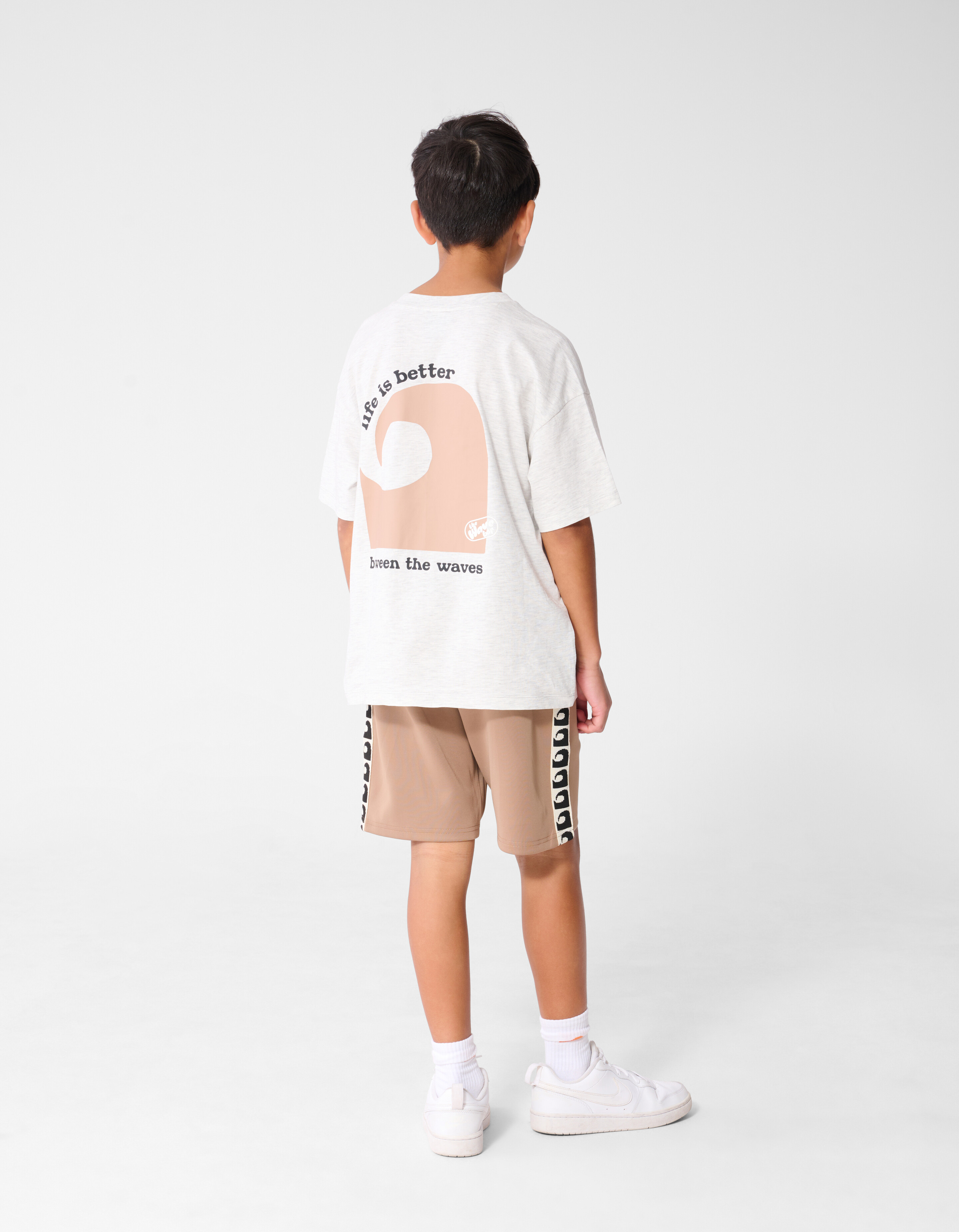 Oversized Waves Artwork T-Shirt Hellgrau SHOEBY BOYS