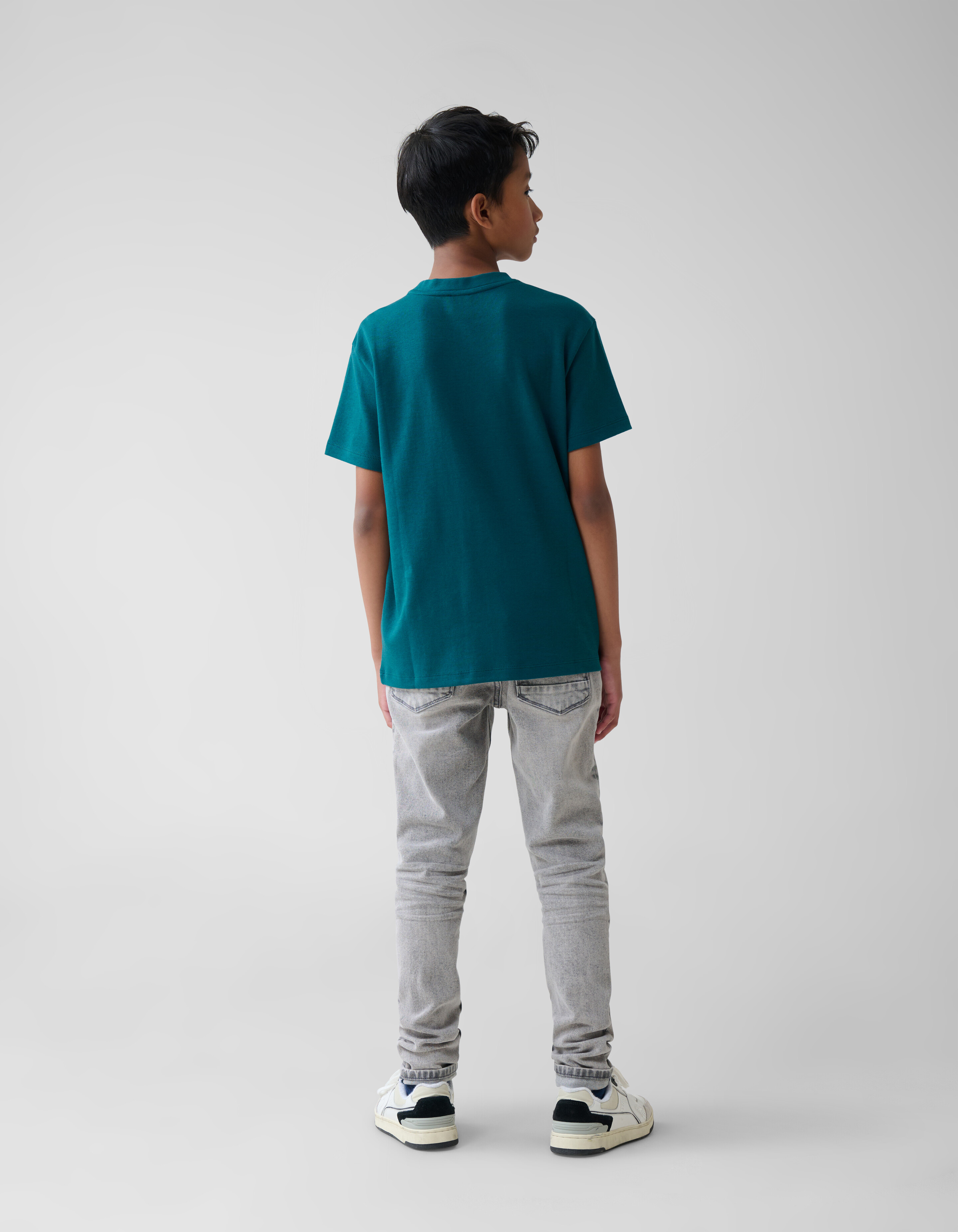 Basic T-shirt Dunkelgrün SHOEBY BOYS