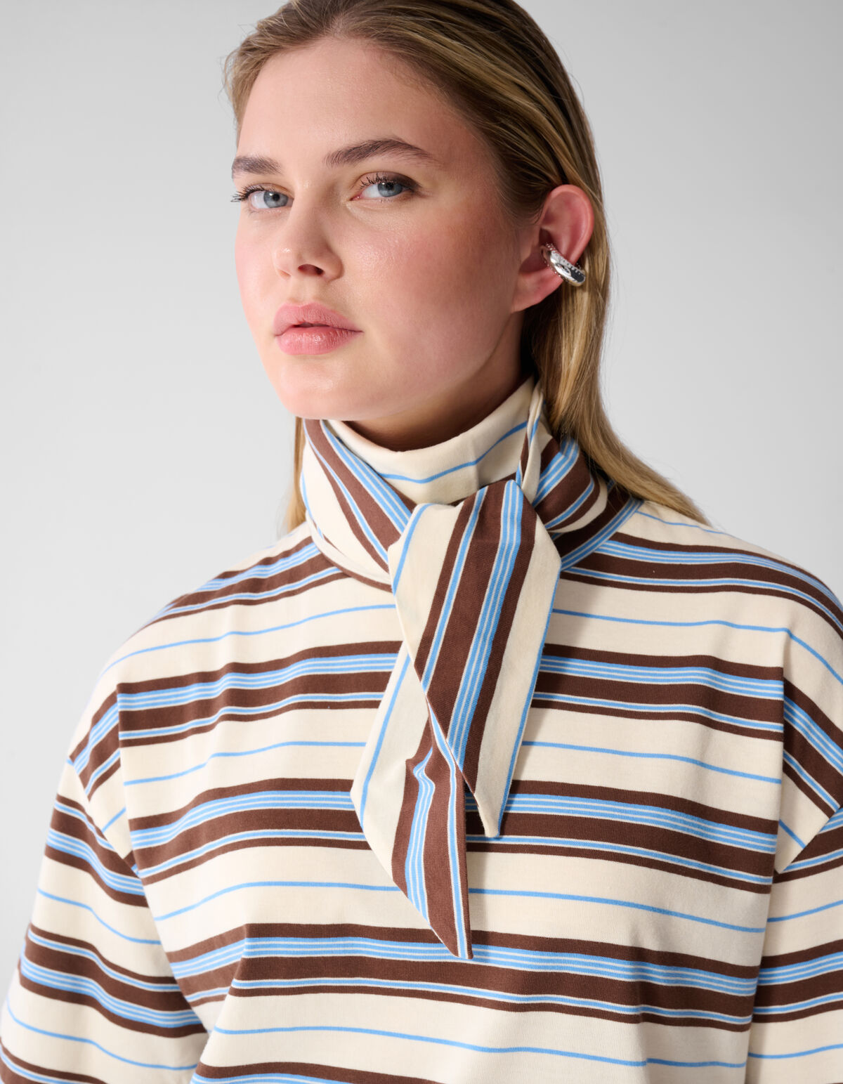 Gestreiftes T-Shirt mit Schal Gebrochenes Wei&szlig;/Sch SHOEBY WOMEN