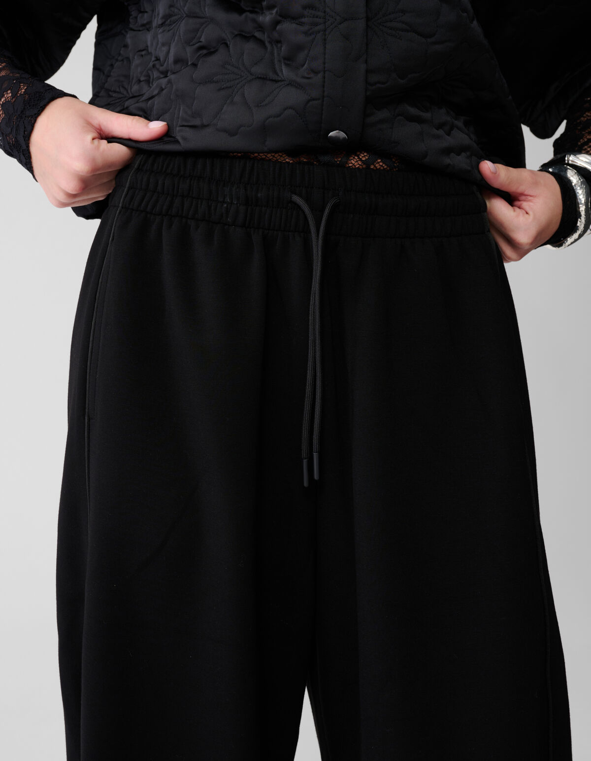 Barrel Fit Jogger Hose Schwarz SHOEBY WOMEN